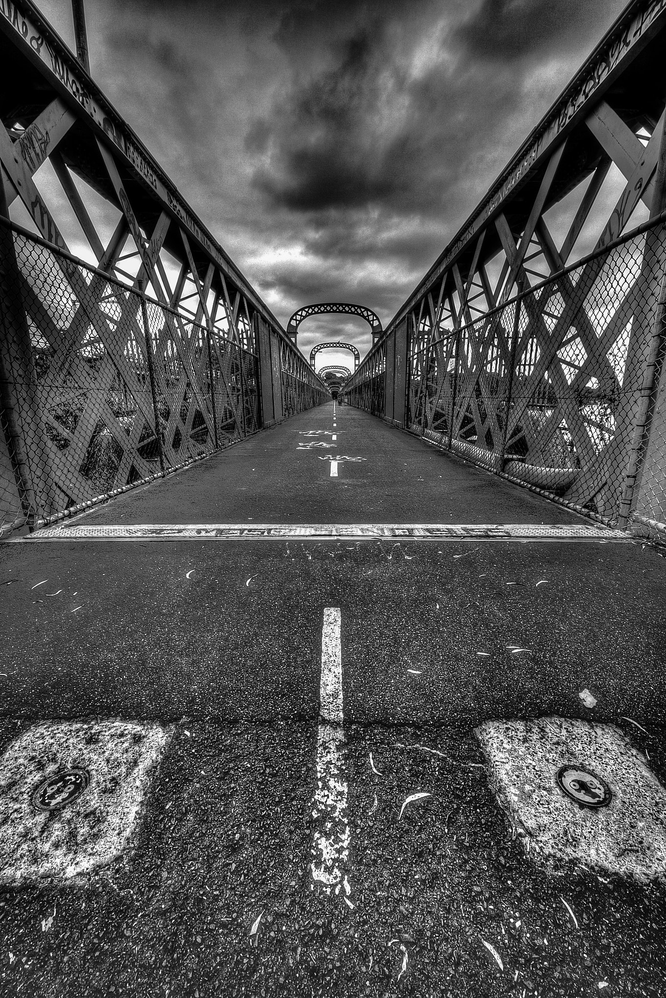 Sigma 10-20mm F4-5.6 EX DC HSM sample photo. Como bridge photography