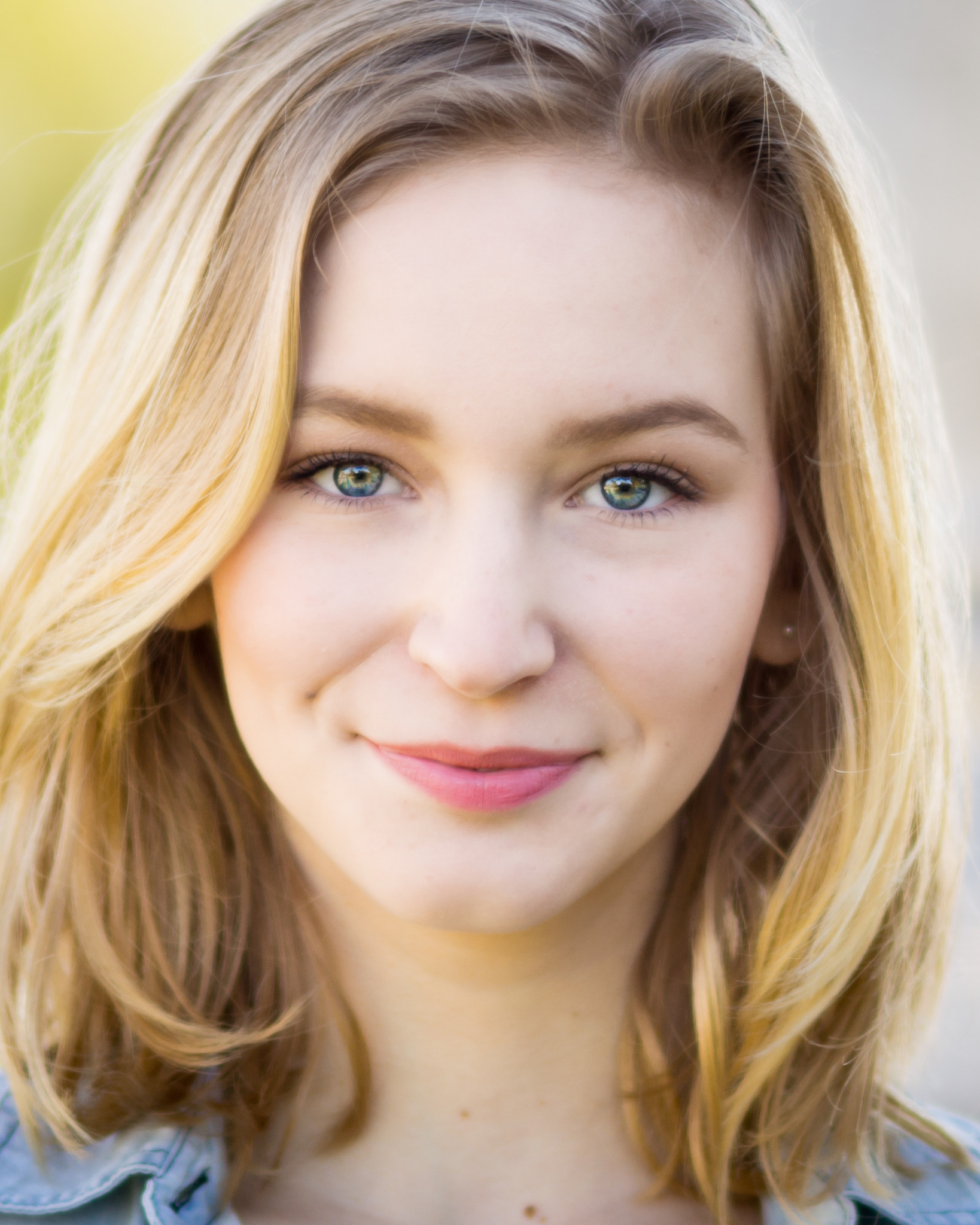 Sony Sonnar T* 135mm F1.8 ZA sample photo. Headshot photography