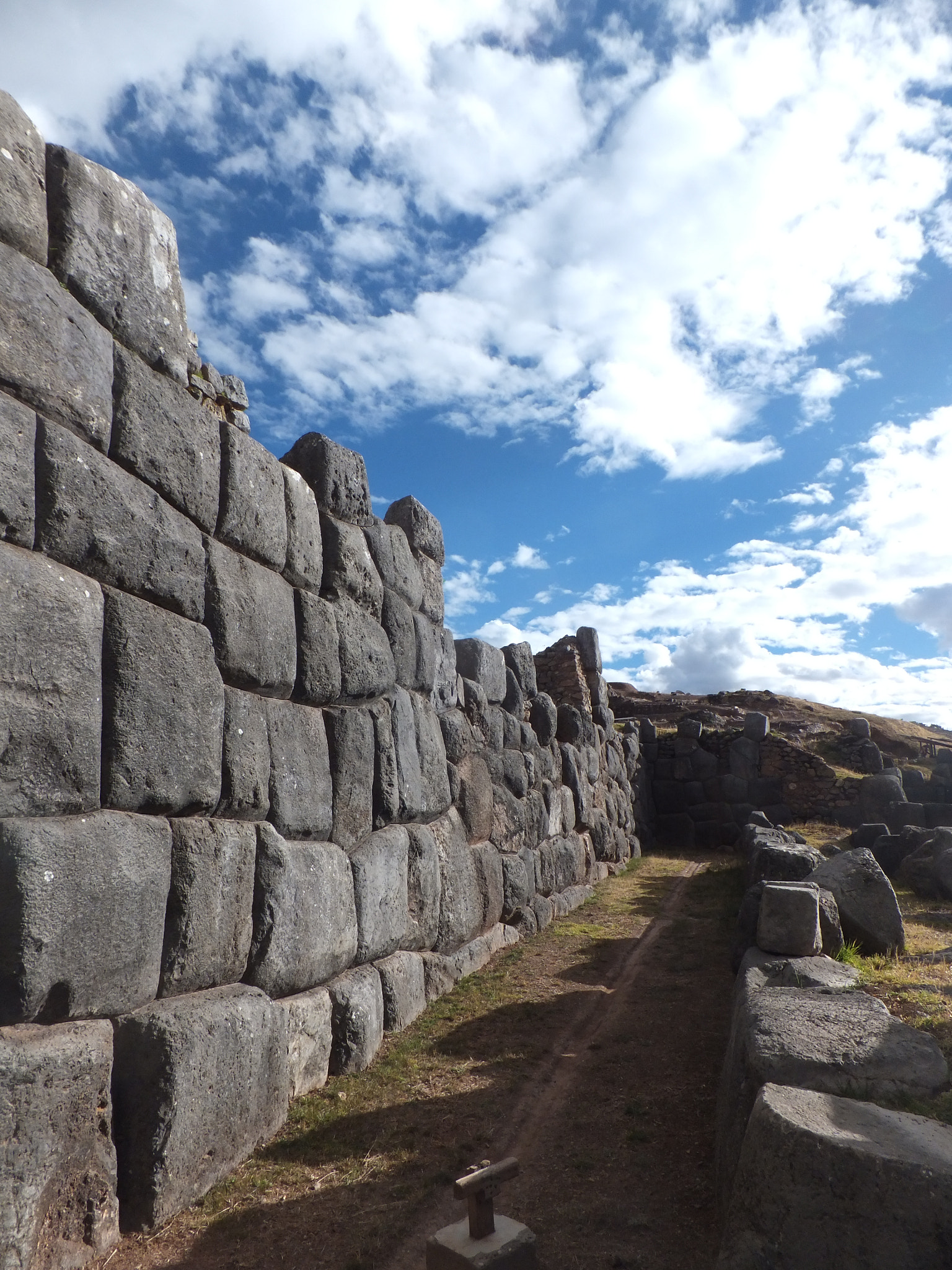 Fujifilm FinePix F600 EXR sample photo. Ruinas sacsayhuaman photography