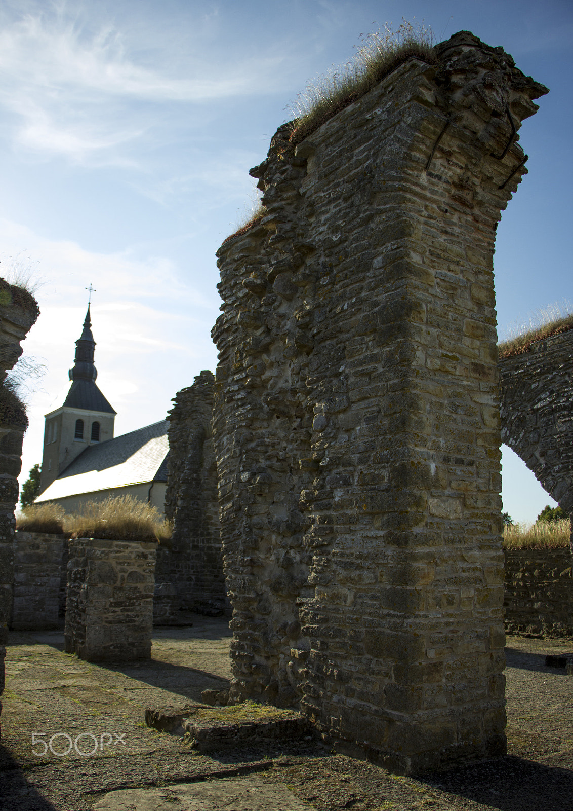Canon EF-S 18-135mm F3.5-5.6 IS STM sample photo. Gudhem abbey photography