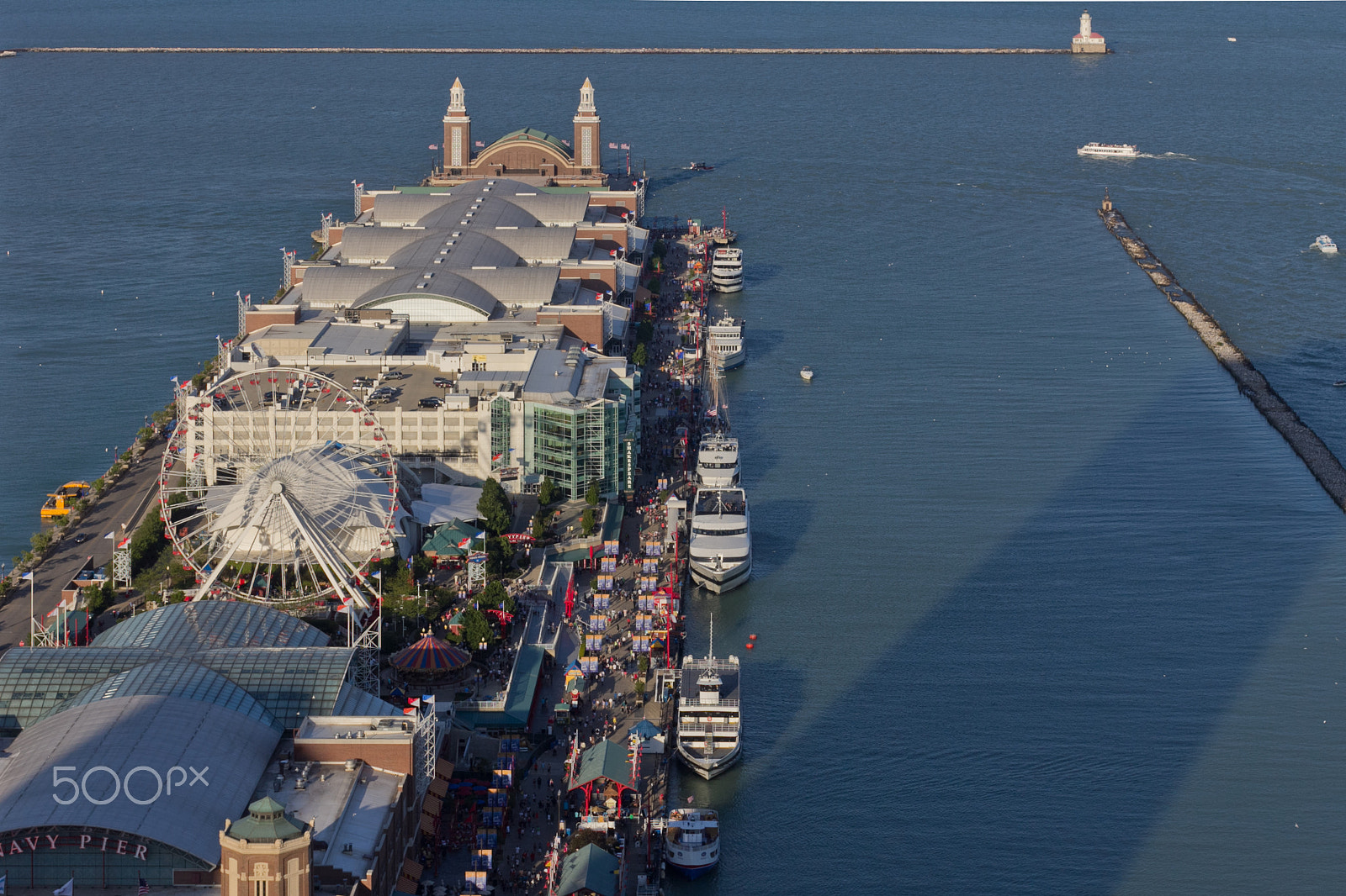 Canon EOS 60D + Canon EF 50mm F1.2L USM sample photo. Navy pier photography
