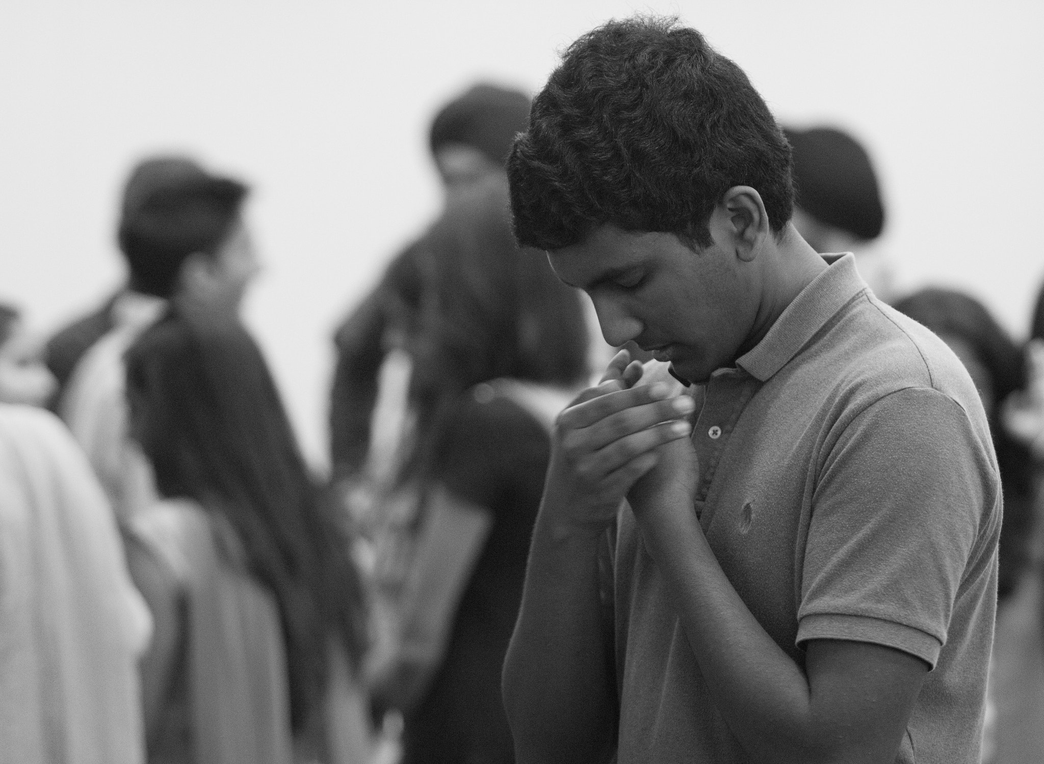 Canon EF 70-200mm F2.8L USM sample photo. A praying indian student in diwali photography