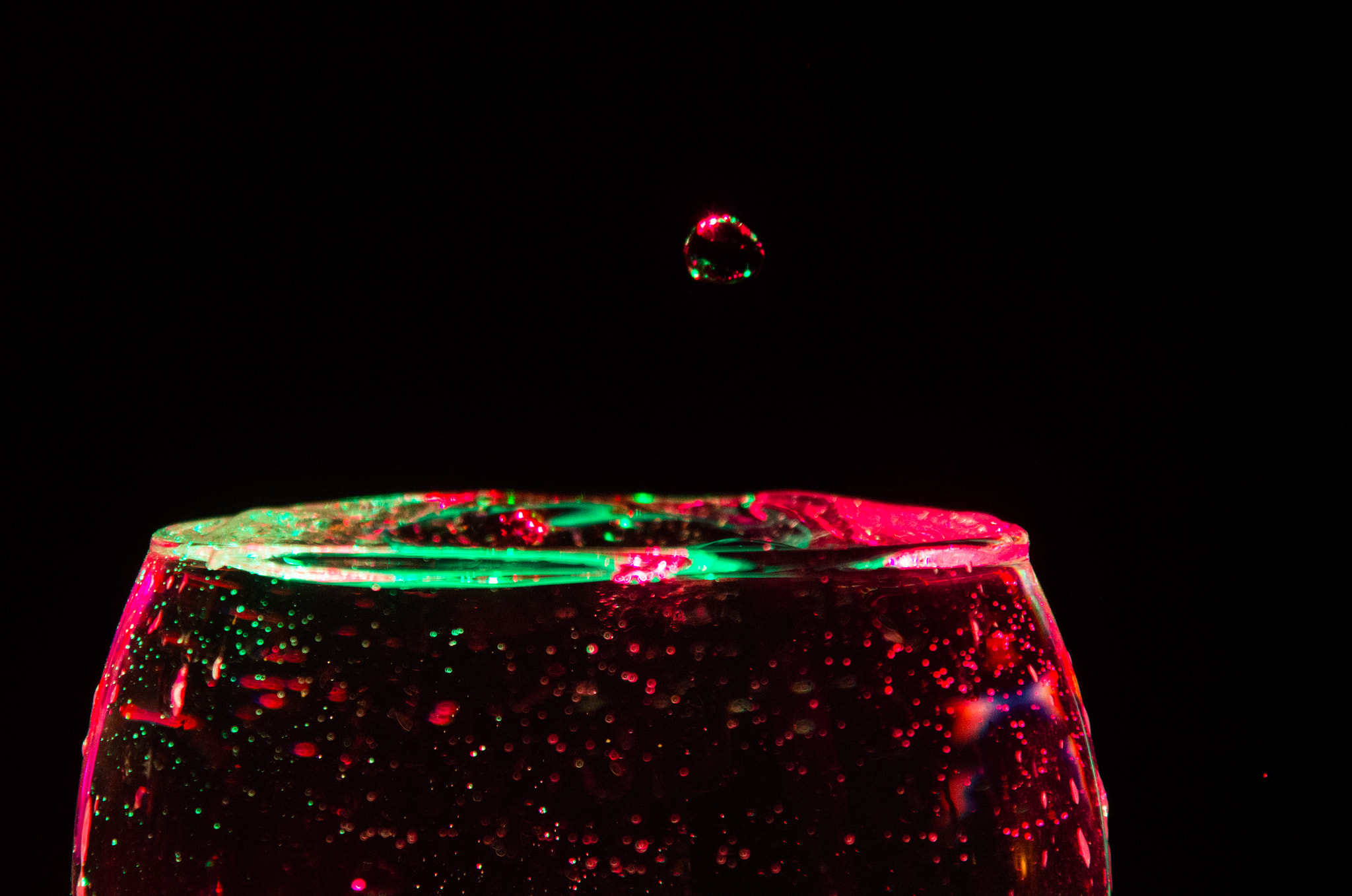 Pentax K-5 IIs sample photo. Water drops photography