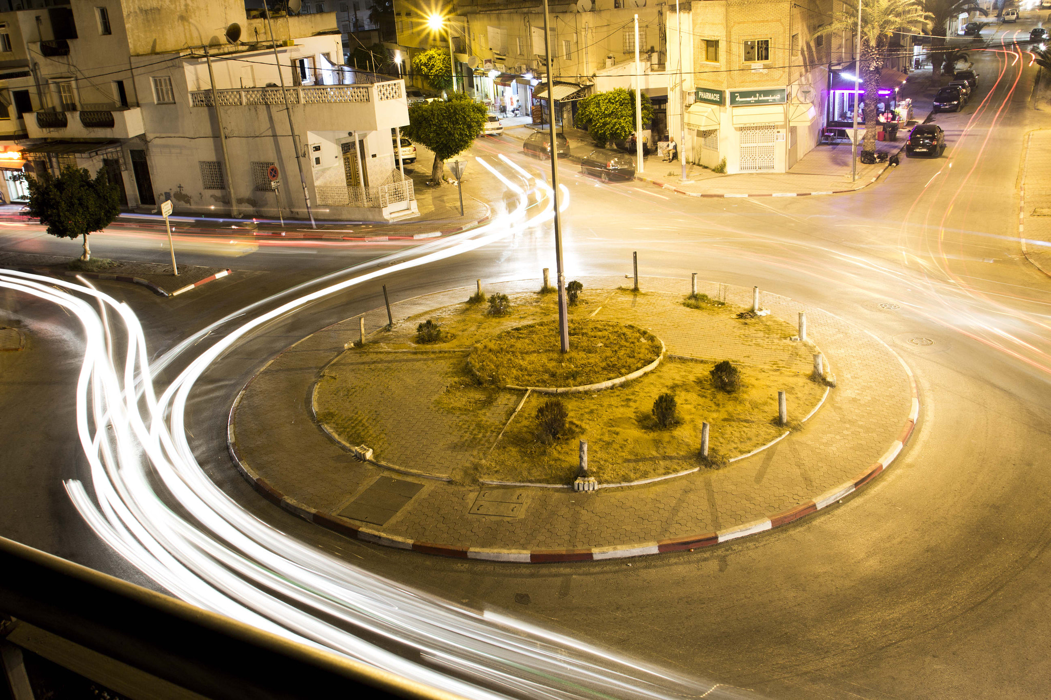 Canon EOS 600D (Rebel EOS T3i / EOS Kiss X5) + Canon EF 17-35mm f/2.8L sample photo. Tunis ll photography