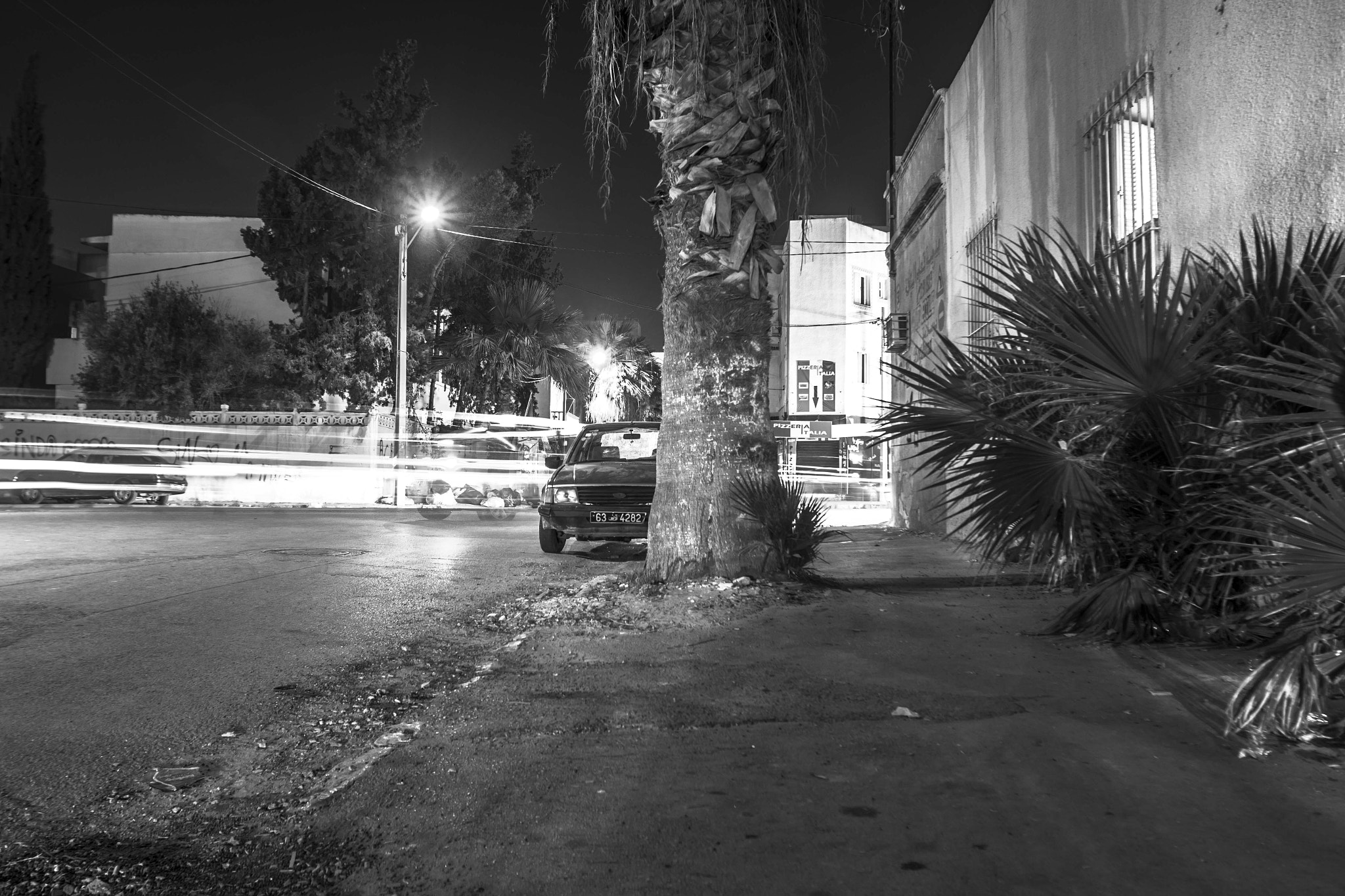 Canon EOS 600D (Rebel EOS T3i / EOS Kiss X5) + Canon EF 17-35mm f/2.8L sample photo. Tunis l photography