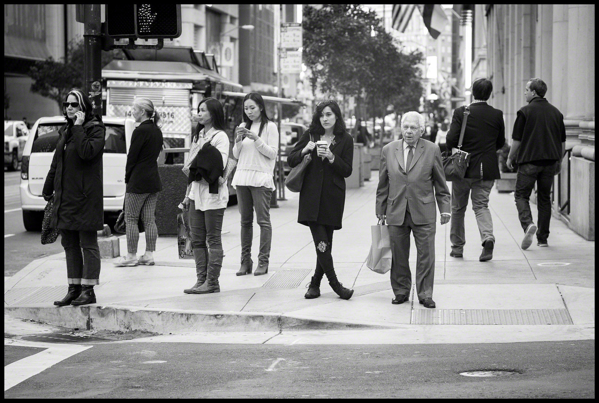 Elmarit-M 1:2.8/90 sample photo. Not like the others photography