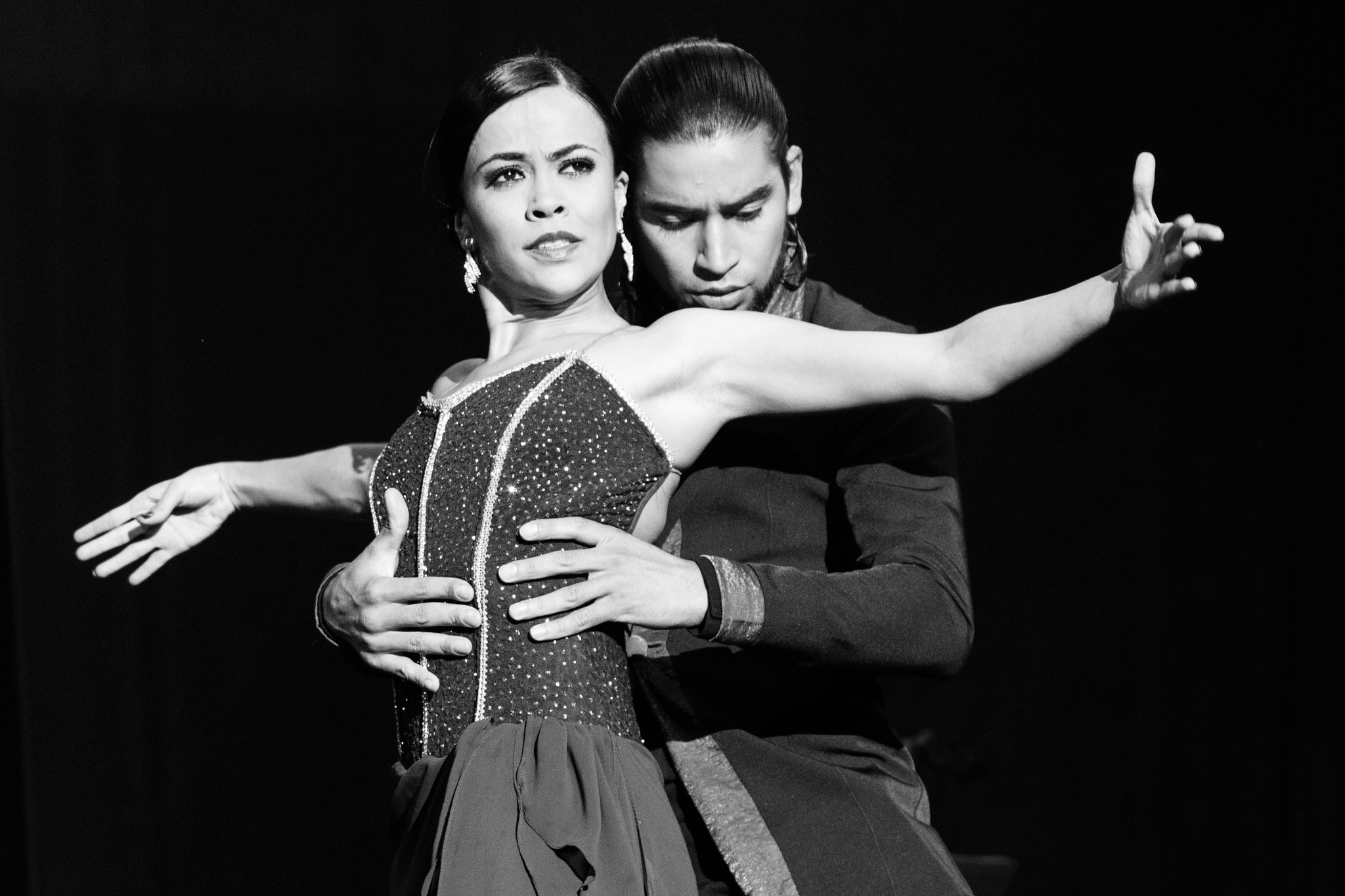 Canon EF 70-200mm F2.8L USM sample photo. Paprika tango cabaret photography