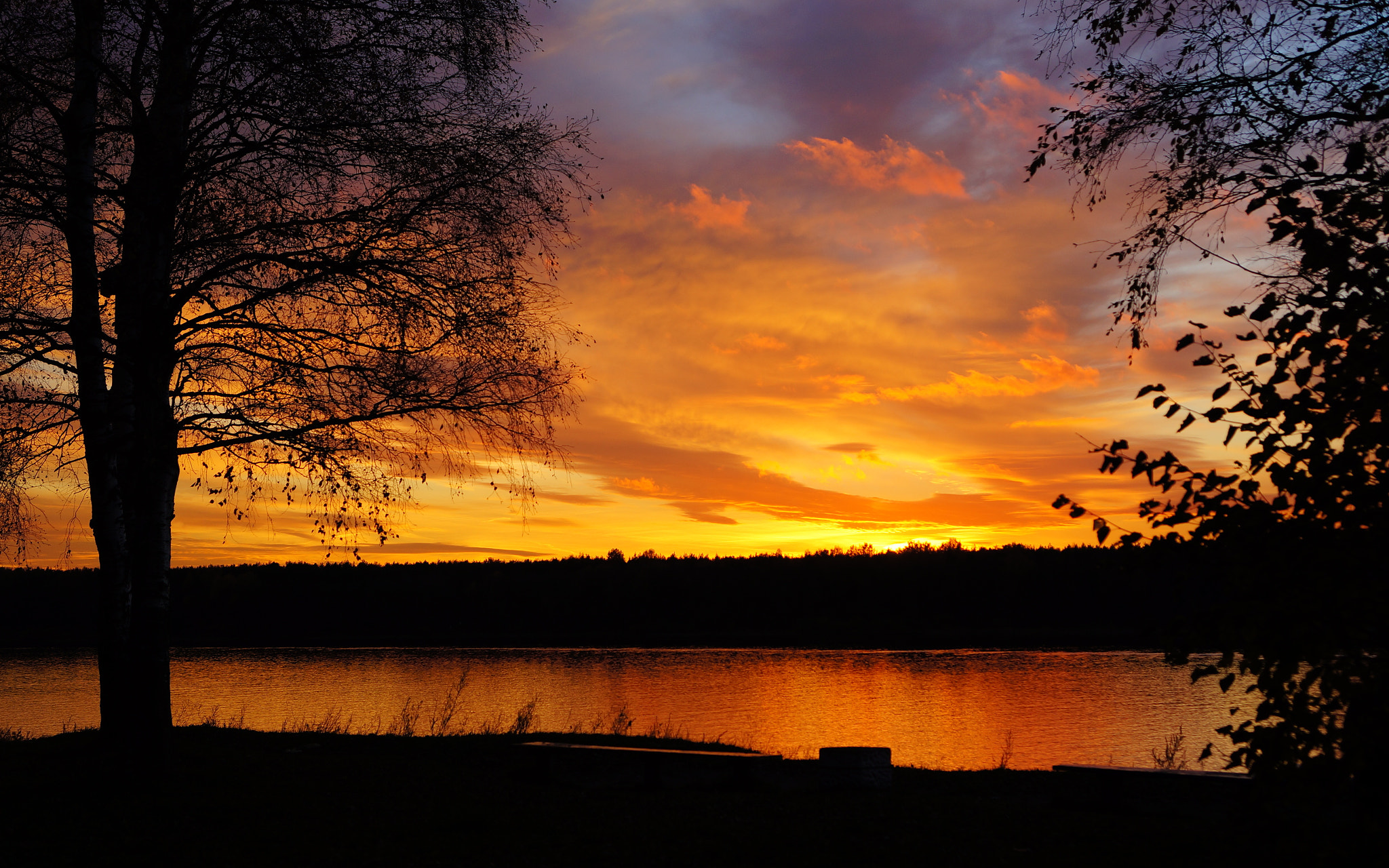 Sony Alpha NEX-5N + Sony E 35mm F1.8 OSS sample photo. Sunset clouds. photography