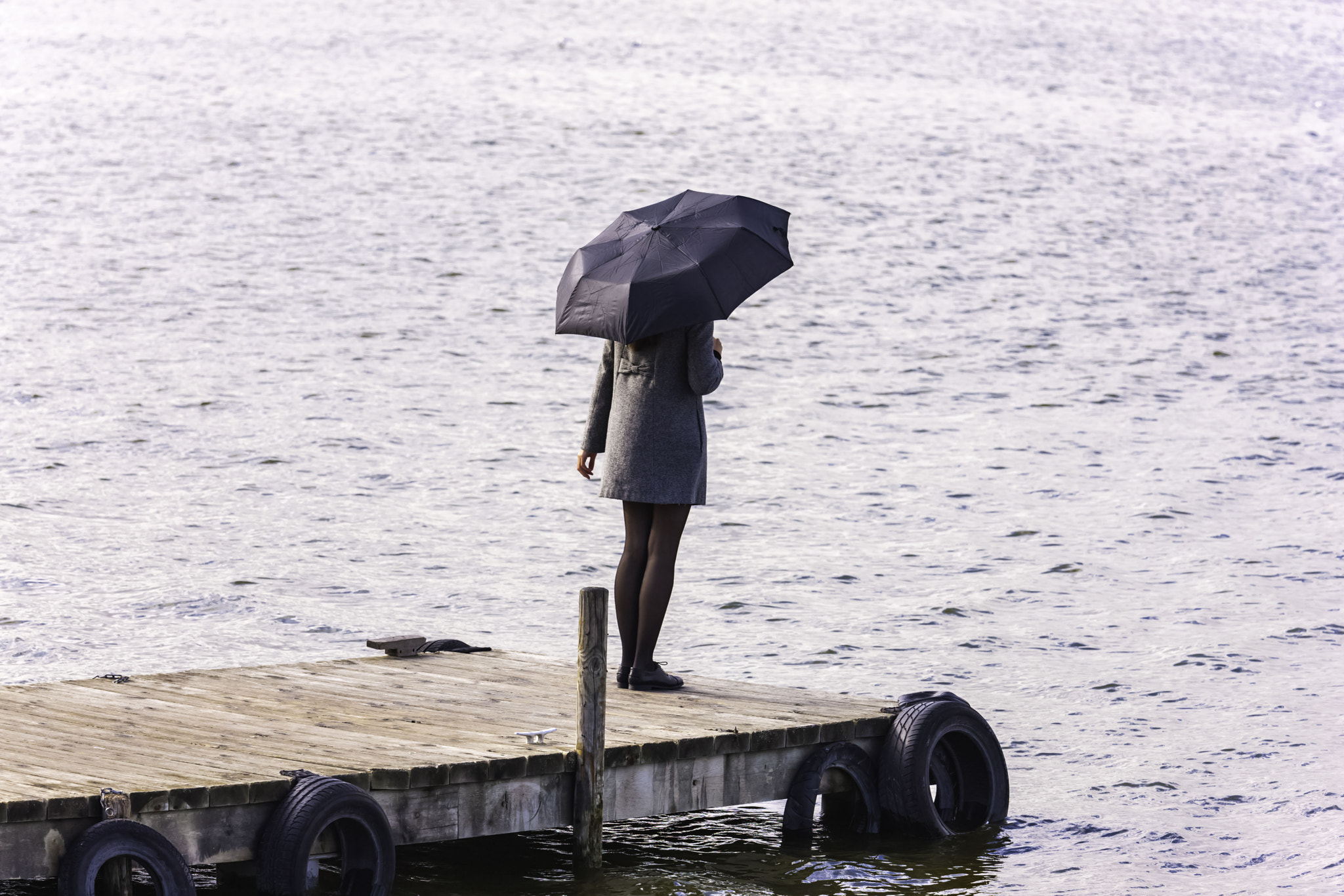 Canon EOS-1Ds Mark III + Canon EF 70-200mm F4L IS USM sample photo. Girl with umbrella photography