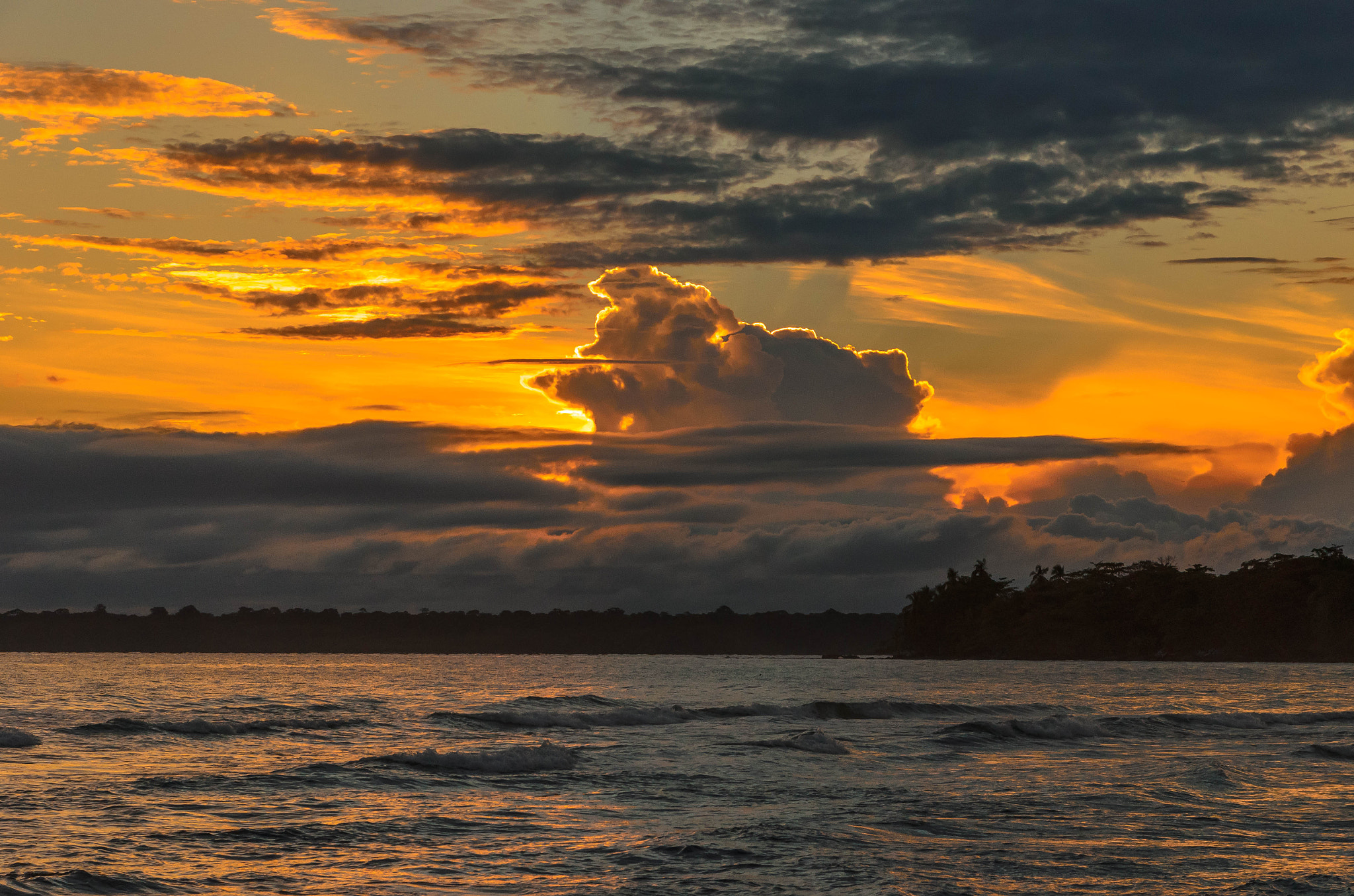 Sigma 17-70mm F2.8-4 DC Macro OS HSM sample photo. Hidden sunrise photography