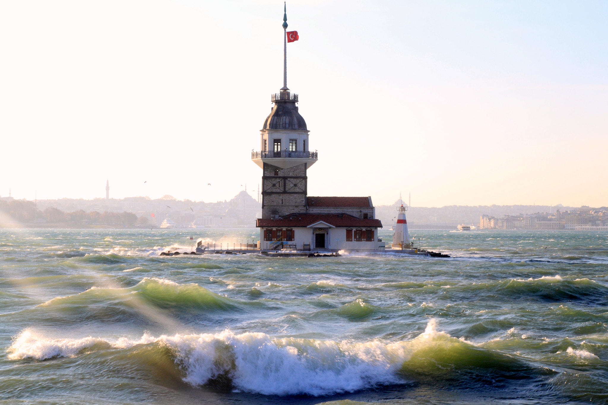 Tamron SP AF 17-50mm F2.8 XR Di II LD Aspherical (IF) sample photo. Southwest wind in istanbul photography