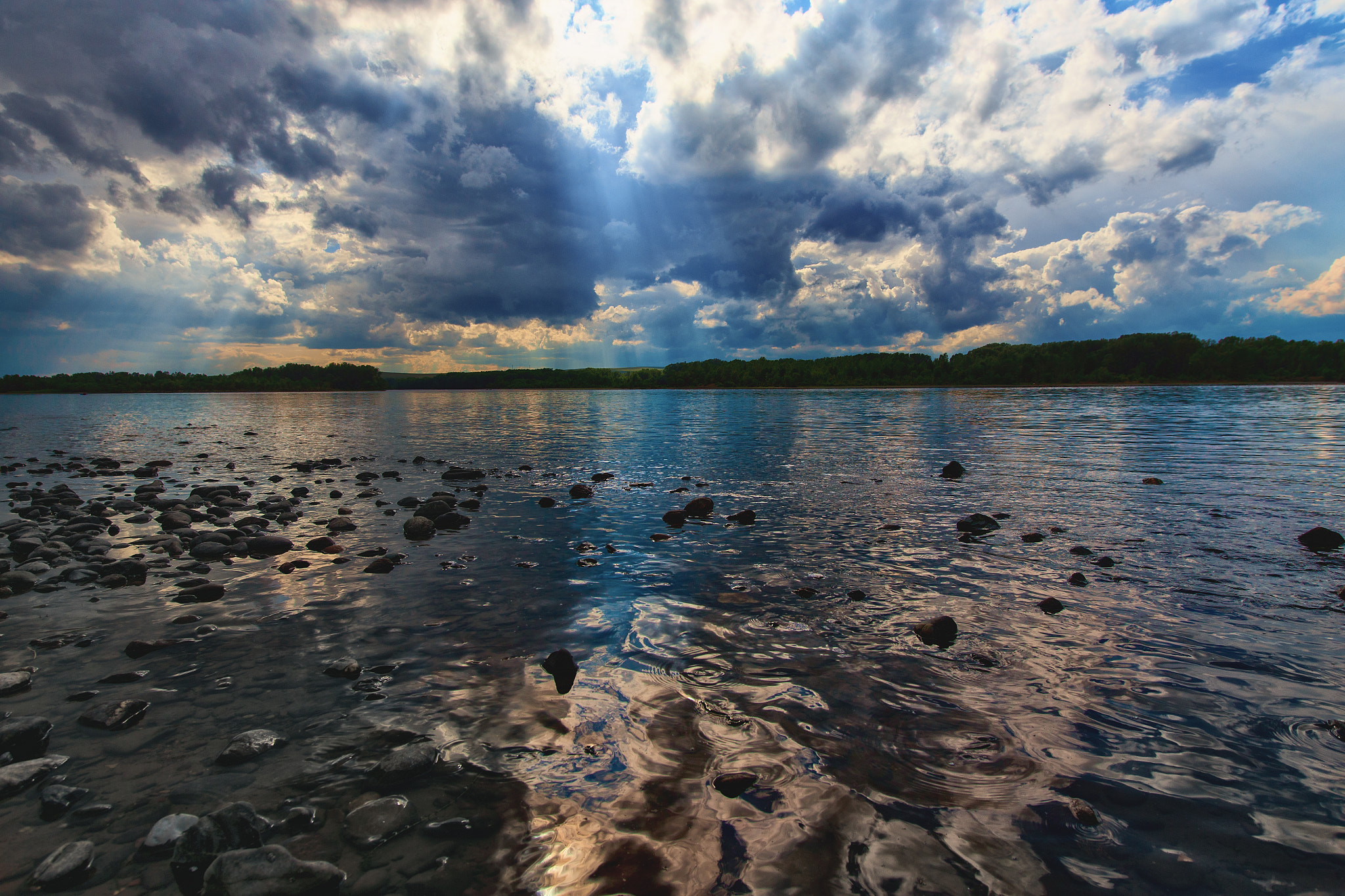 Canon EOS 6D + Sigma 20mm EX f/1.8 sample photo. Quicksilver photography