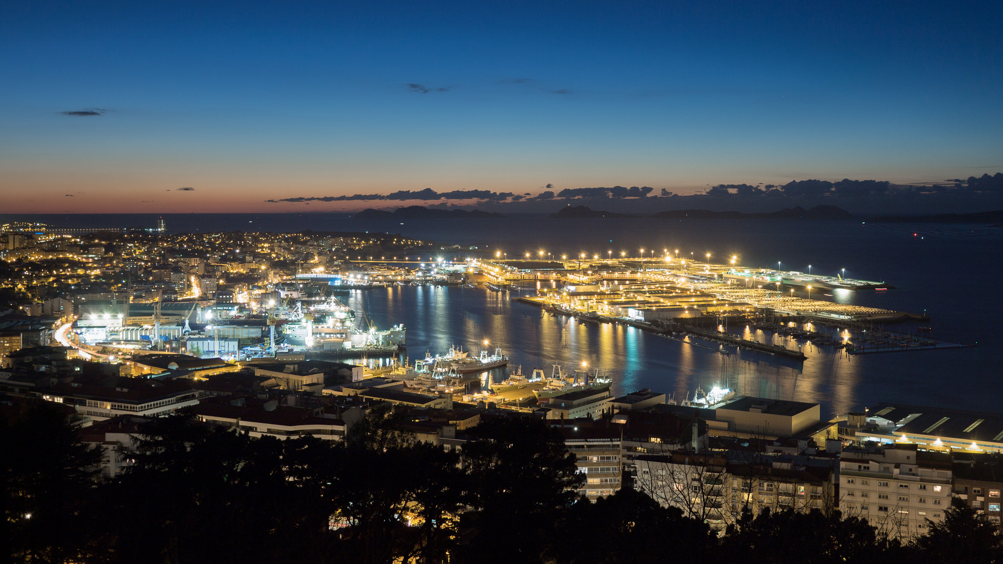 Sigma 19mm F2.8 DN Art sample photo. Desde el castro photography