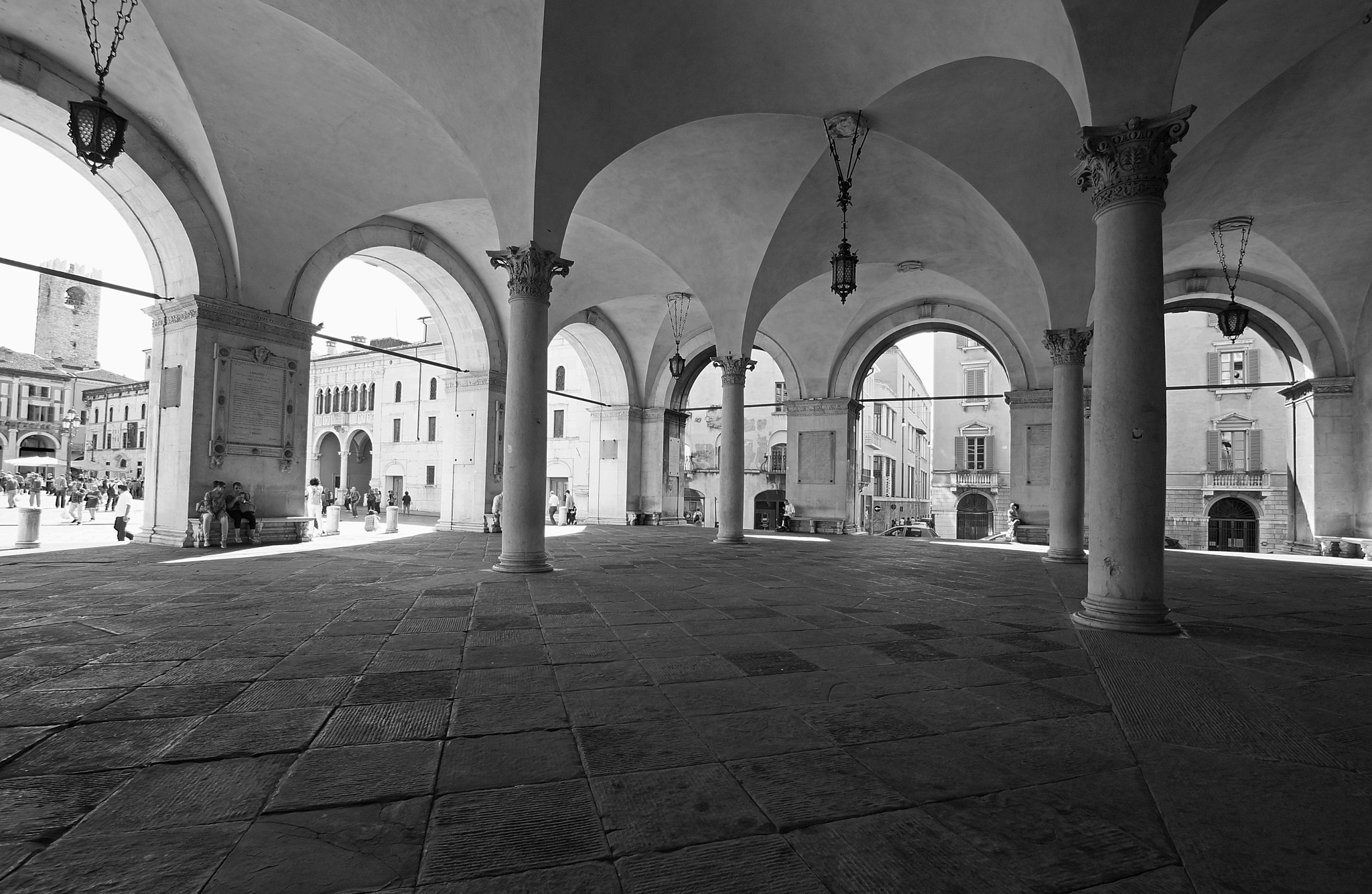 Sony SLT-A77 + 10-20mm F3.5 sample photo. Loggia place photography