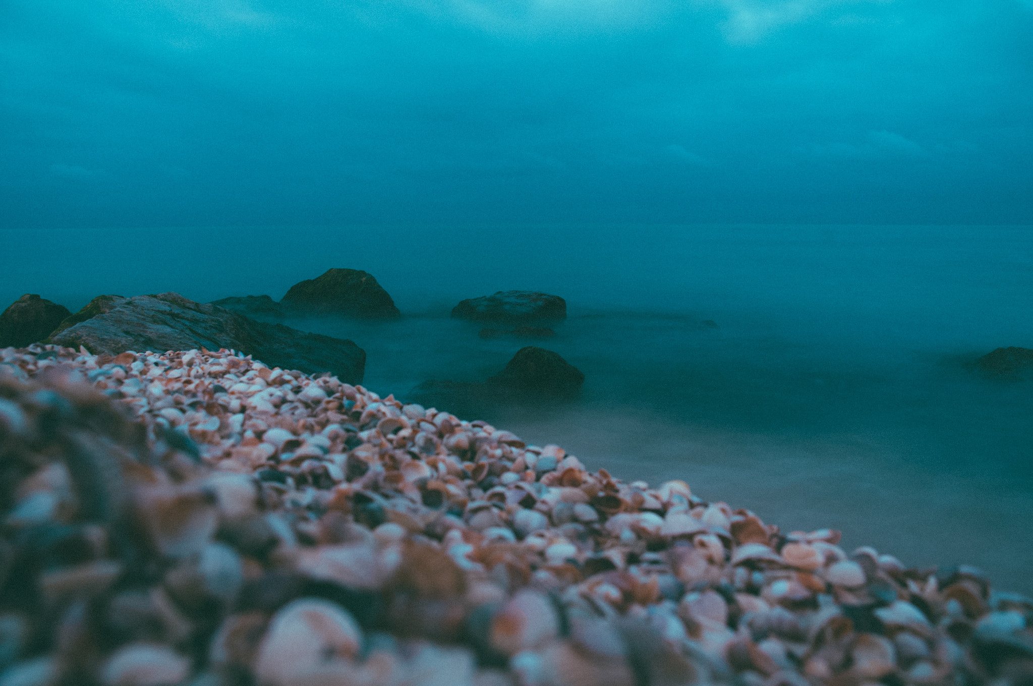 Nikon D300 + Sigma 18-200mm F3.5-6.3 DC sample photo. Seaside photography