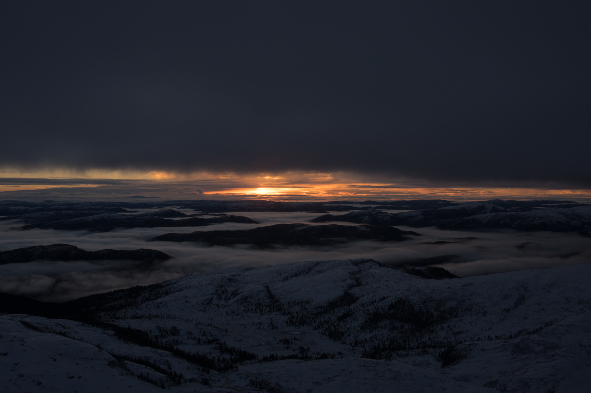 Pentax K-3 sample photo. Sunrise at the top of the mountain photography
