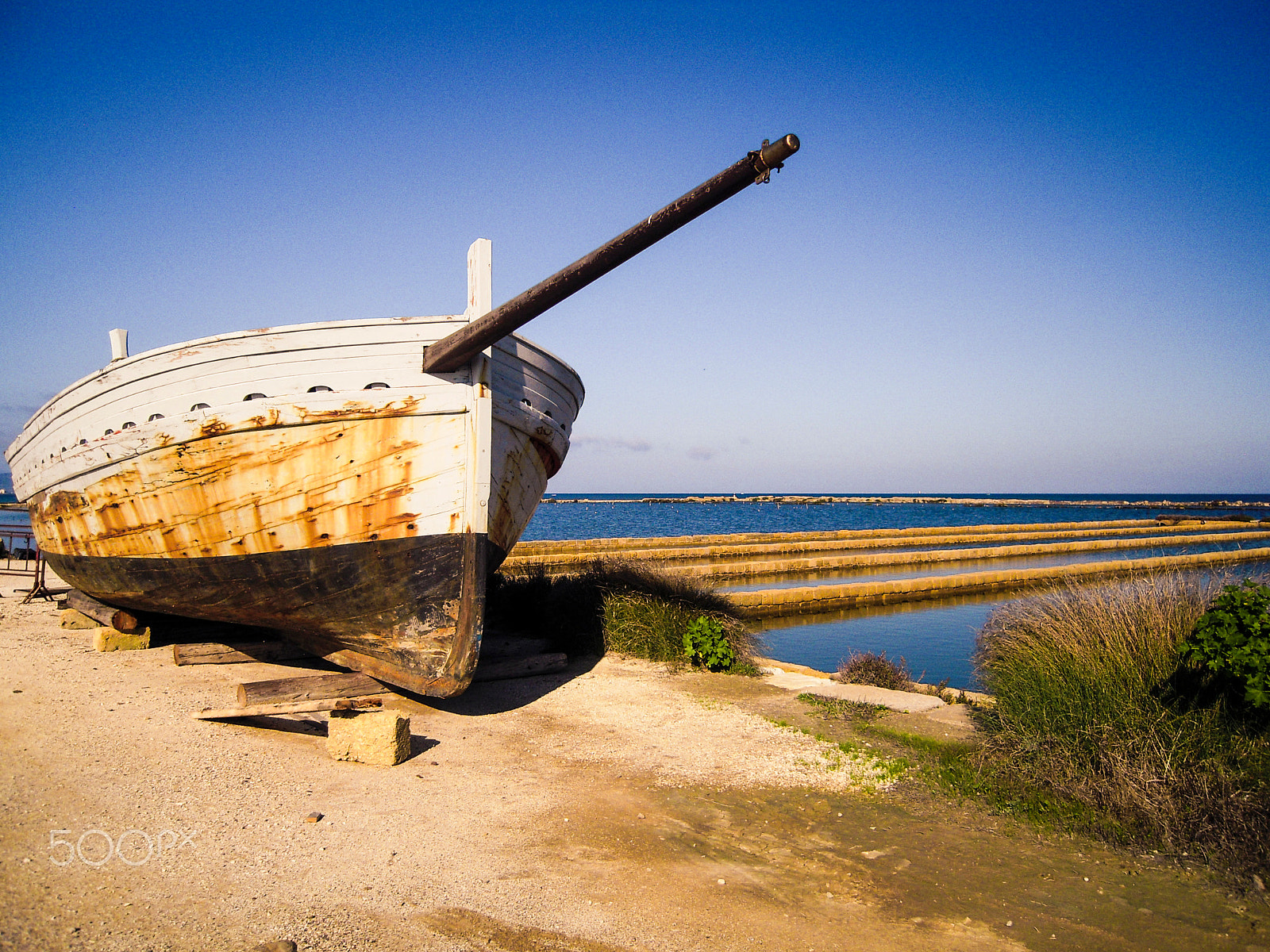 Nikon Coolpix S610 sample photo. Barca, saline di trapani photography