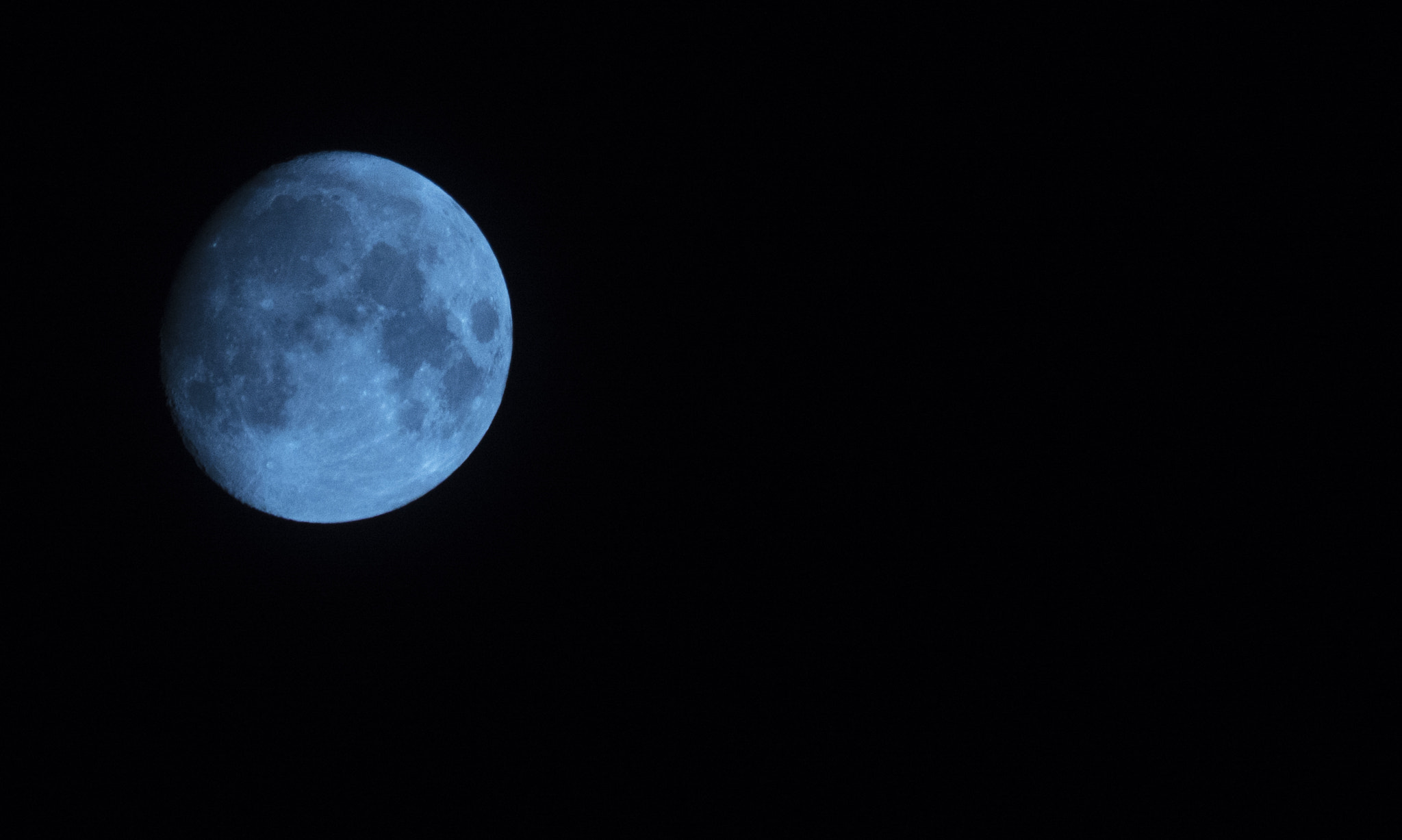 Panasonic Lumix DMC-GH4 sample photo. Zie de maan schijnt photography