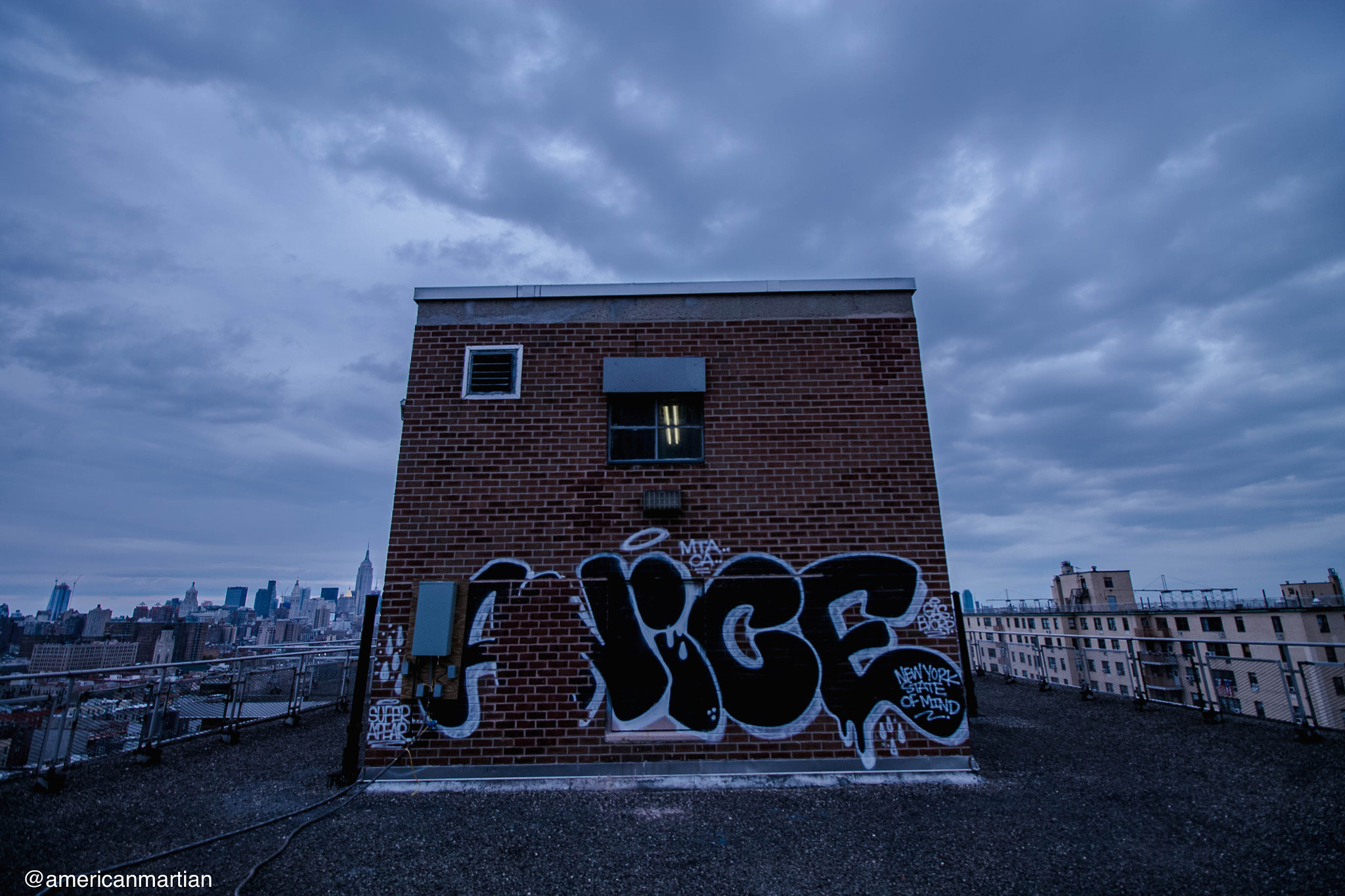 Canon EF-S 10-18mm F4.5–5.6 IS STM sample photo. Roof photography