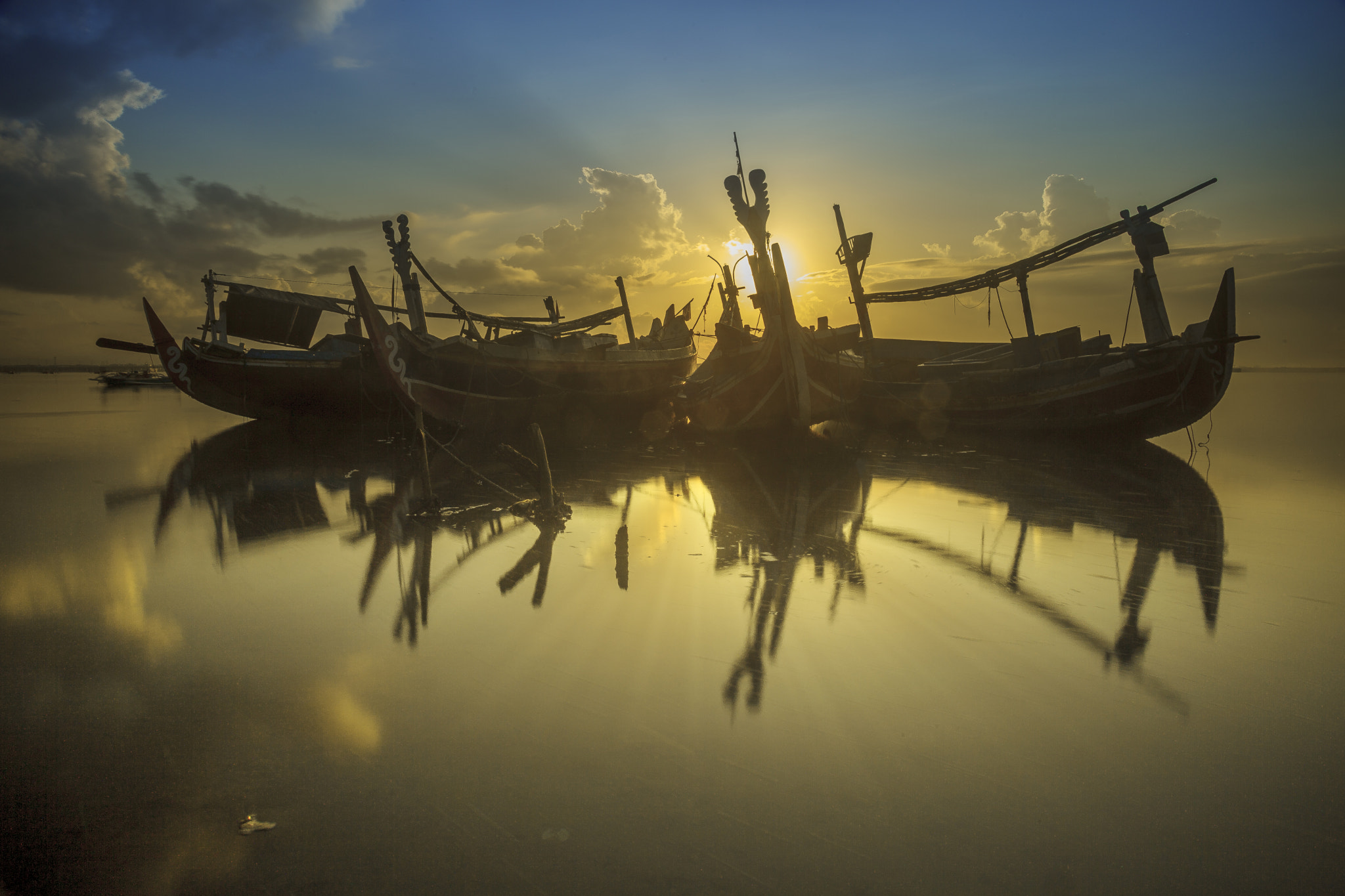Canon EF 24-85mm F3.5-4.5 USM sample photo. Silhouette photography