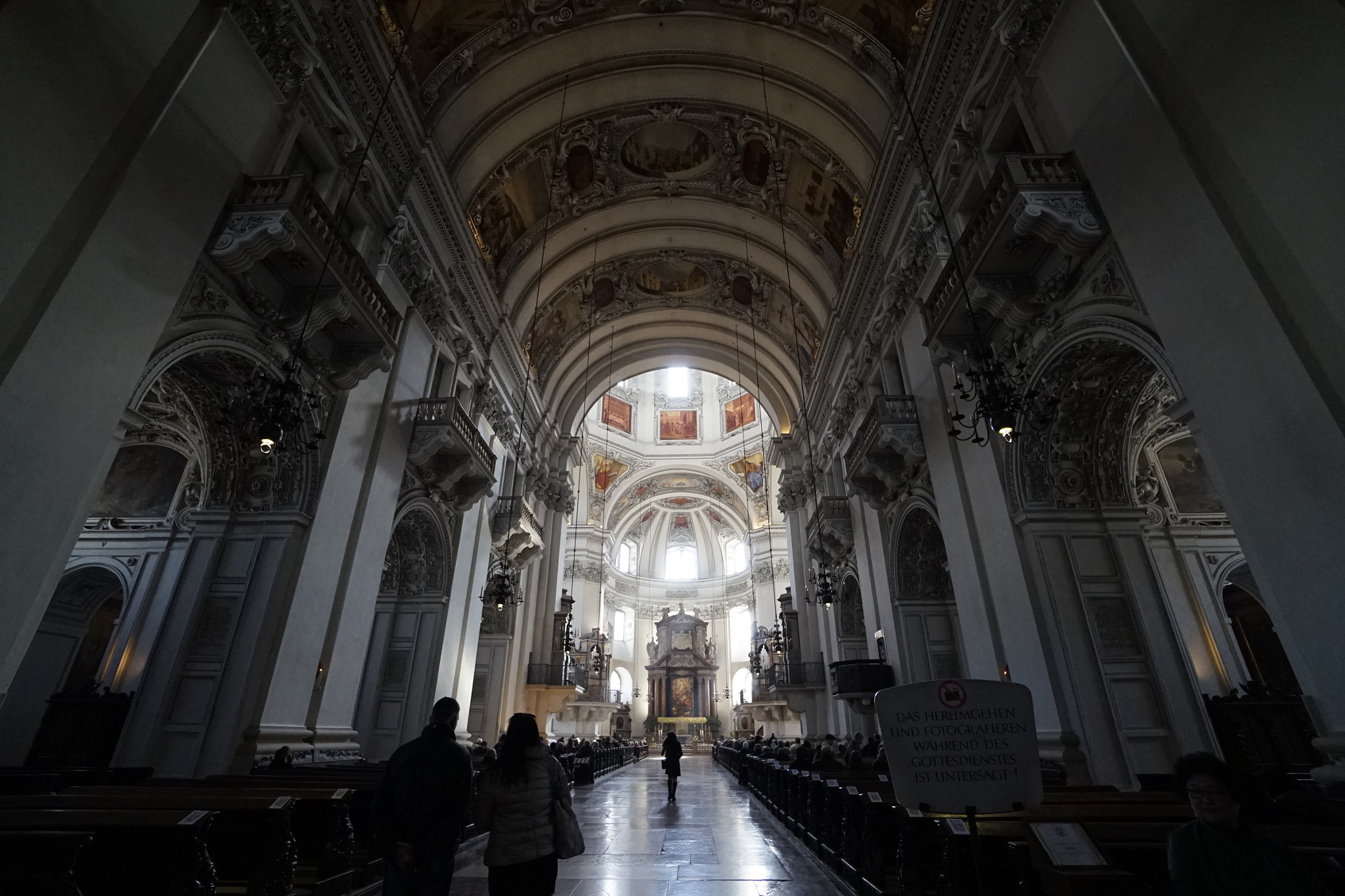 Sony E 10-18mm F4 OSS sample photo. Salzburg cathedral.jpg photography