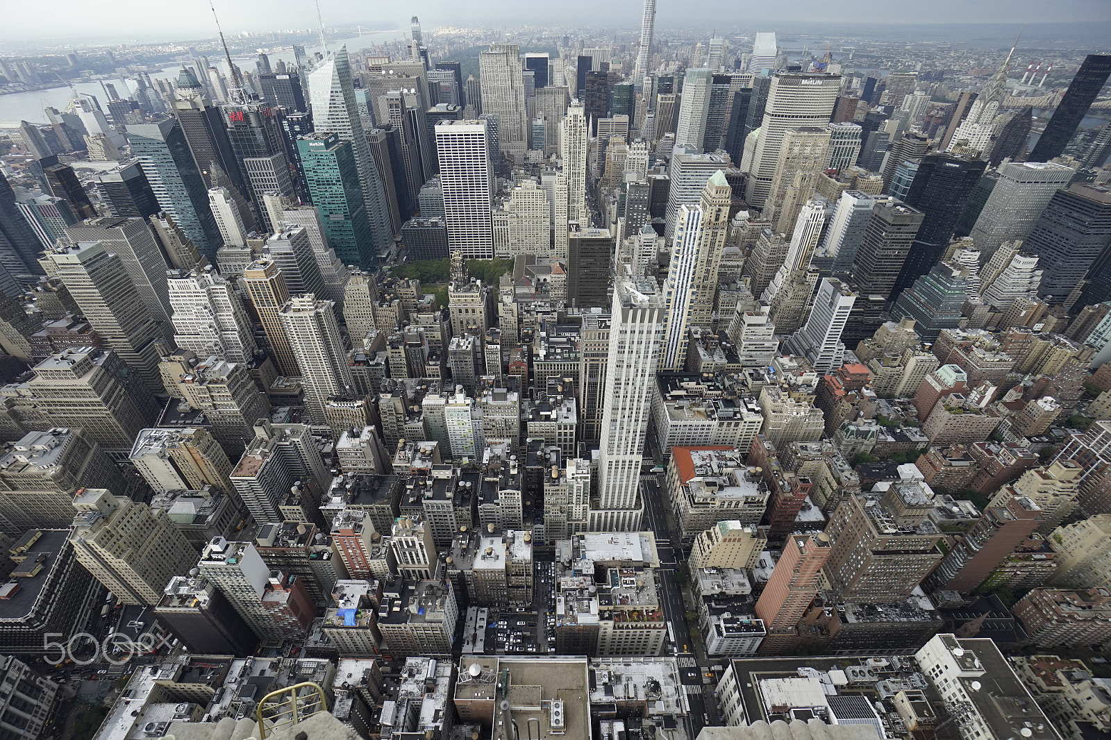 Sony a7R + Sony E 10-18mm F4 OSS sample photo. Empire state building.jpg photography