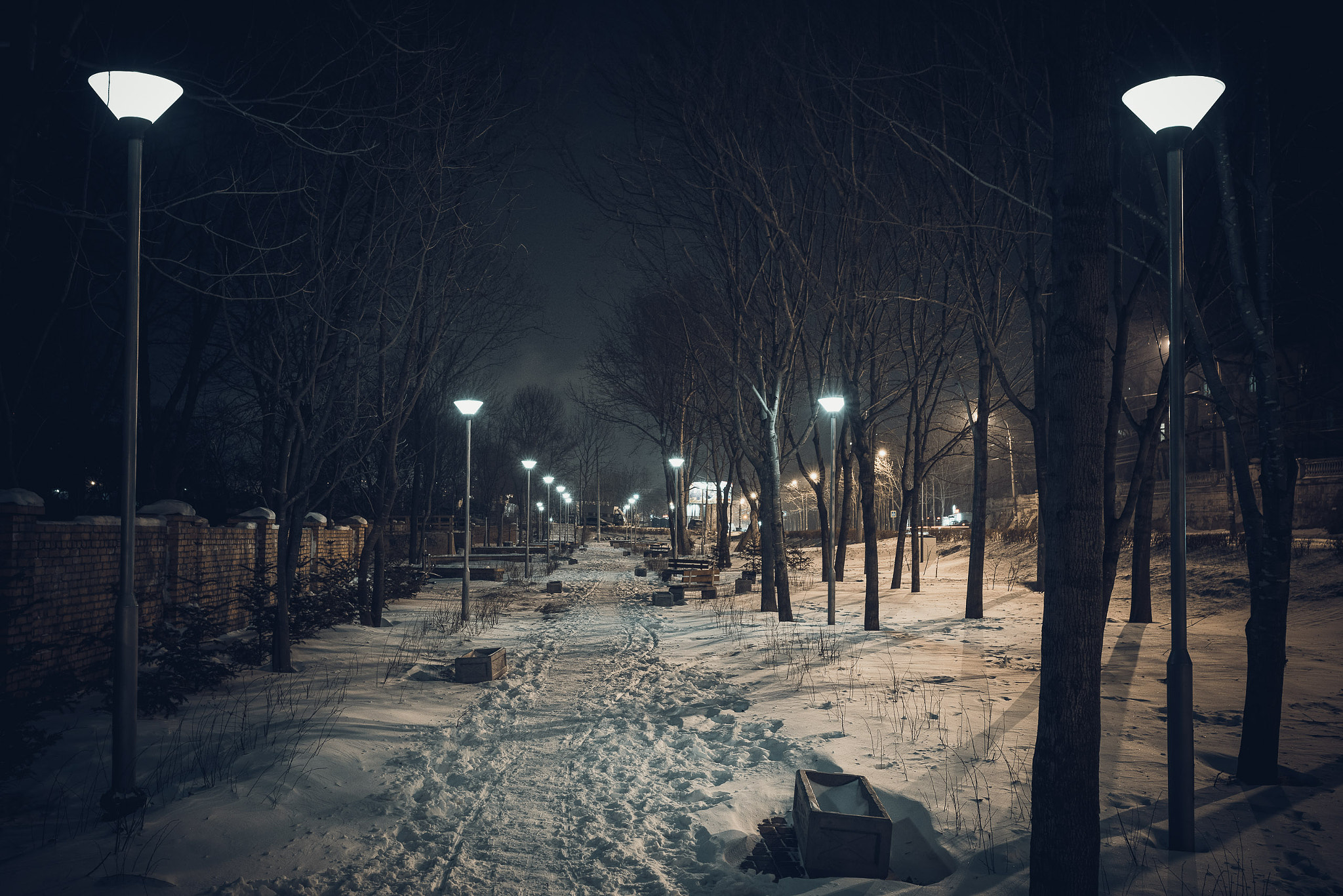 Sony a7R + Sigma 35mm F1.4 DG HSM Art sample photo. Alley in the working class neighborhood photography