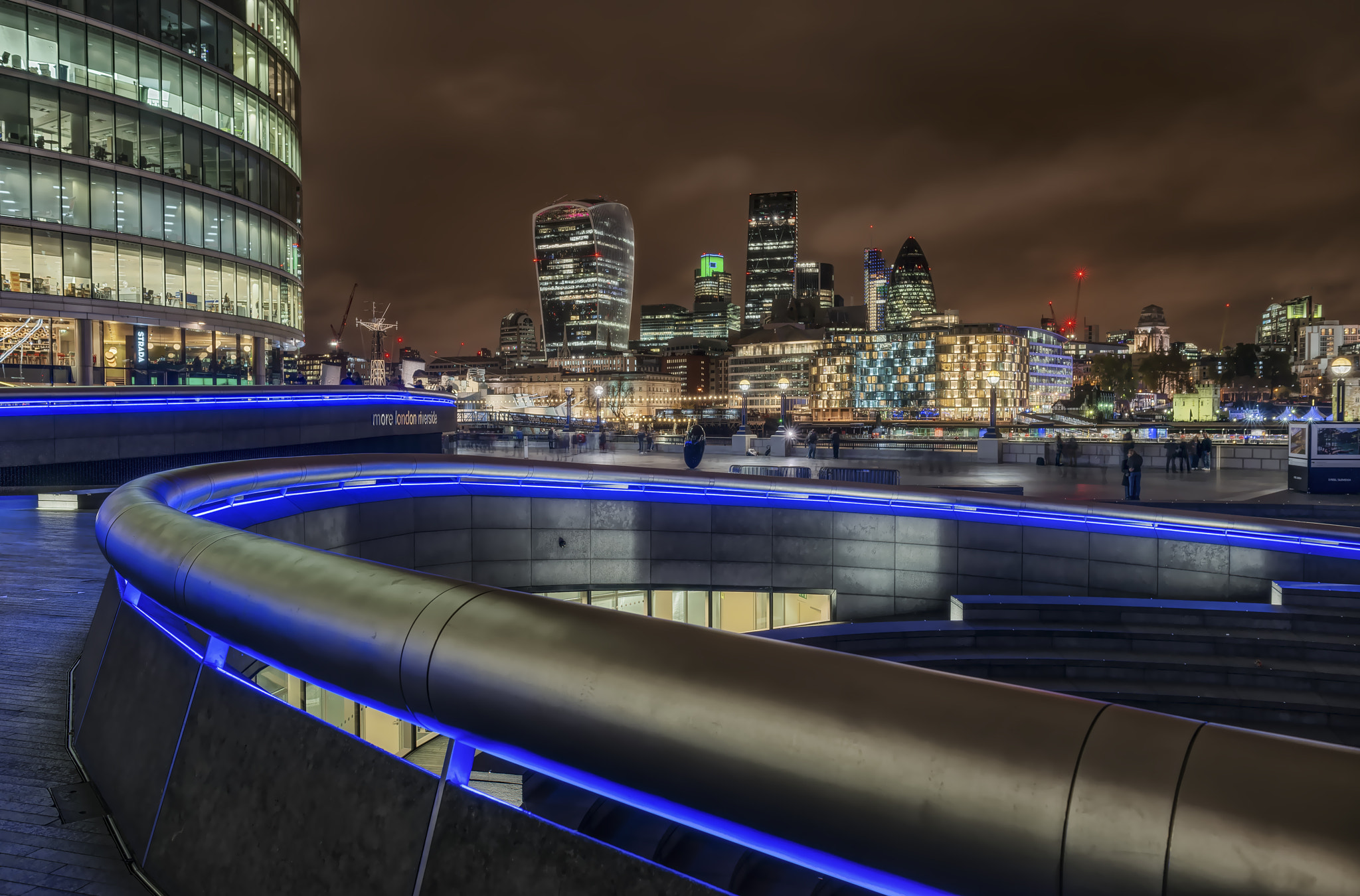 ZEISS Distagon T* 25mm F2 sample photo. Streets in london - leading lines photography