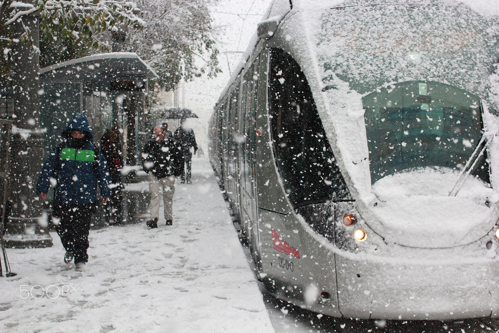 Canon EOS 550D (EOS Rebel T2i / EOS Kiss X4) sample photo. Snow in jerusalem photography