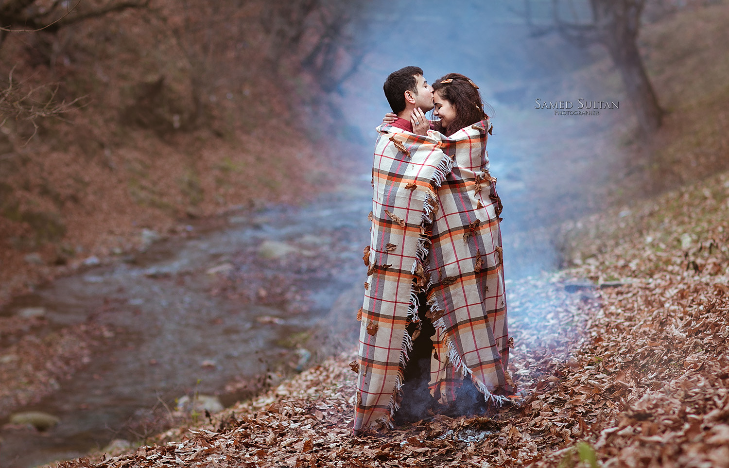 Canon EOS 70D + Canon EF 85mm F1.2L II USM sample photo. Autumn love photography