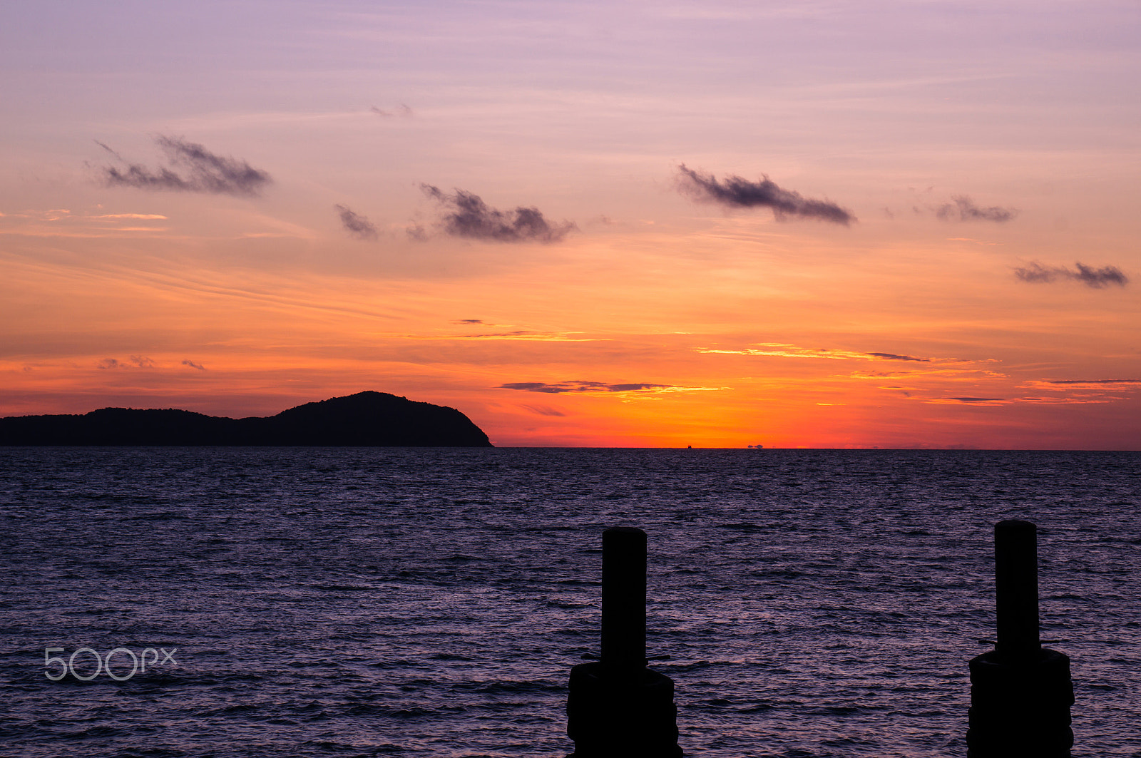 Sony Alpha NEX-5T + Sony E 55-210mm F4.5-6.3 OSS sample photo. Rawai bridge before sunrise photography