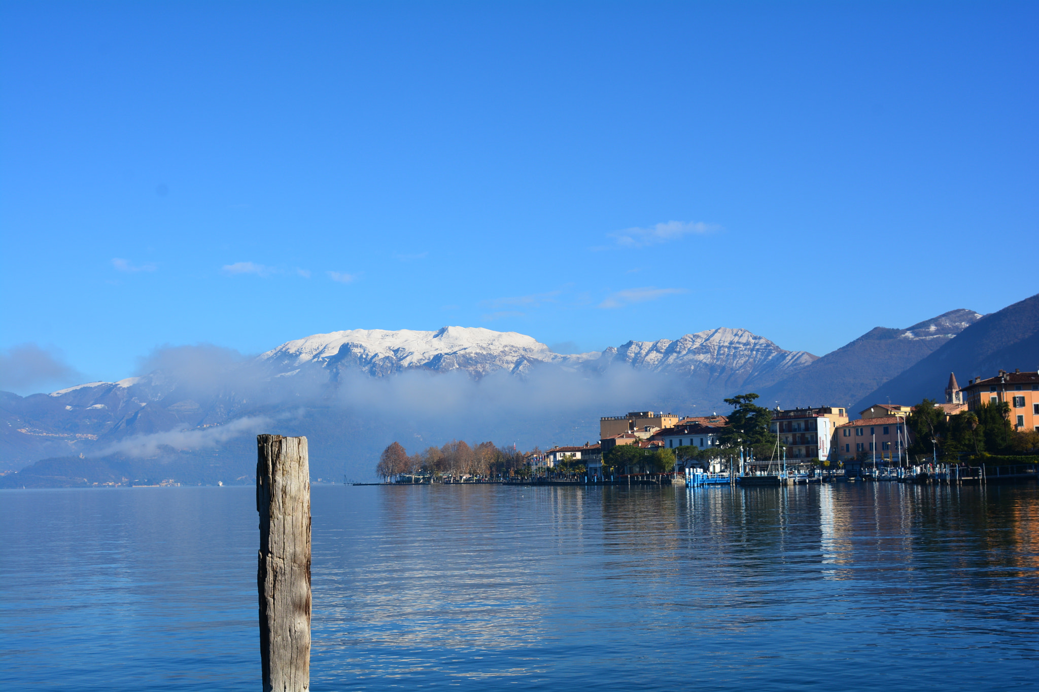 AF Zoom-Nikkor 28-105mm f/3.5-4.5D IF sample photo. Iseo e montorfano photography