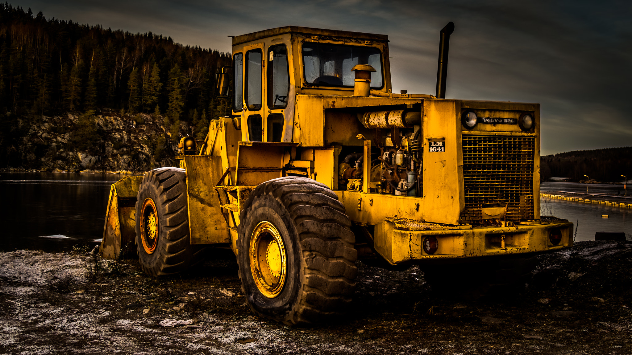 Olympus OM-D E-M10 II sample photo. Volvo bm, still going strong. photography
