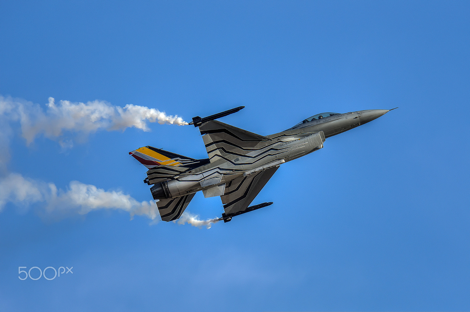 Pentax K-5 sample photo. F16am demo team belgian air force photography
