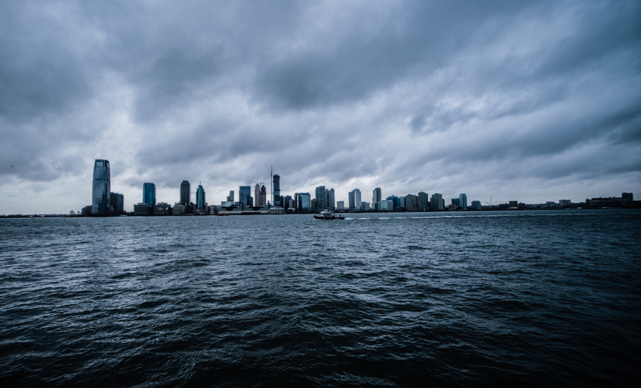 Nikon D800 + Sigma 14mm F2.8 EX Aspherical HSM sample photo. Skyline. photography