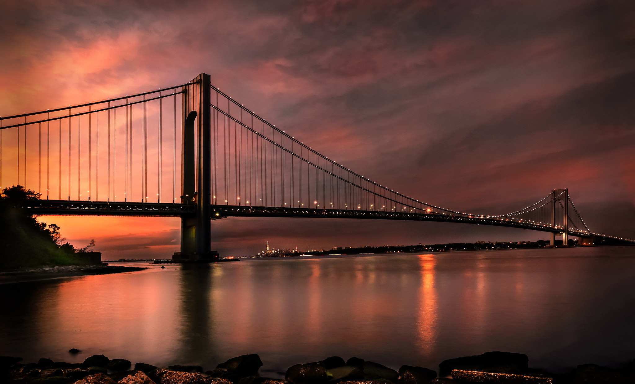 Panasonic Lumix DMC-GX7 + Panasonic Lumix G Vario 7-14mm F4 ASPH sample photo. Verrazano sunset photography
