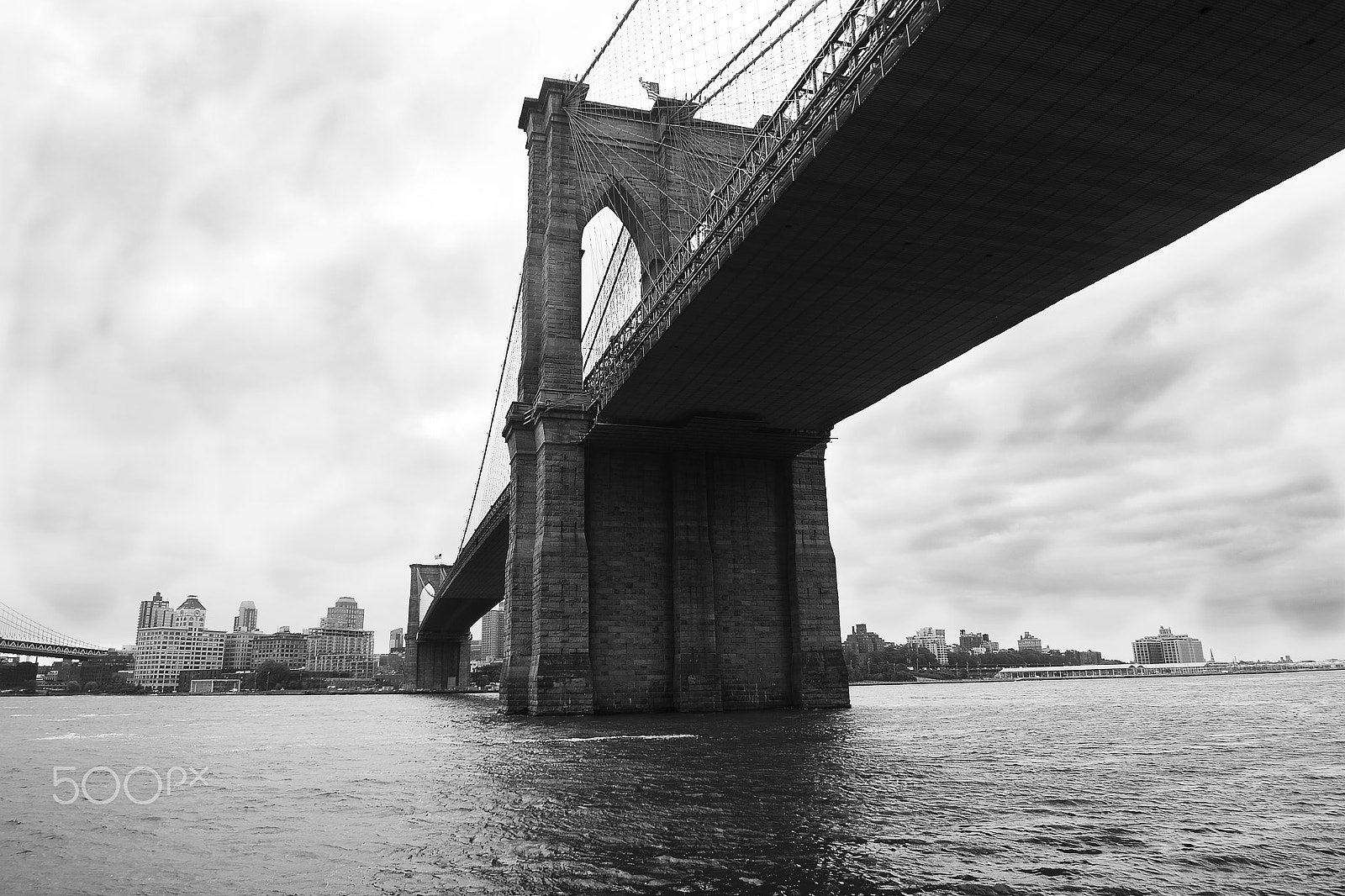 Nikon D800 + Tamron SP AF 10-24mm F3.5-4.5 Di II LD Aspherical (IF) sample photo. Brooklyn bridge in black and white photography