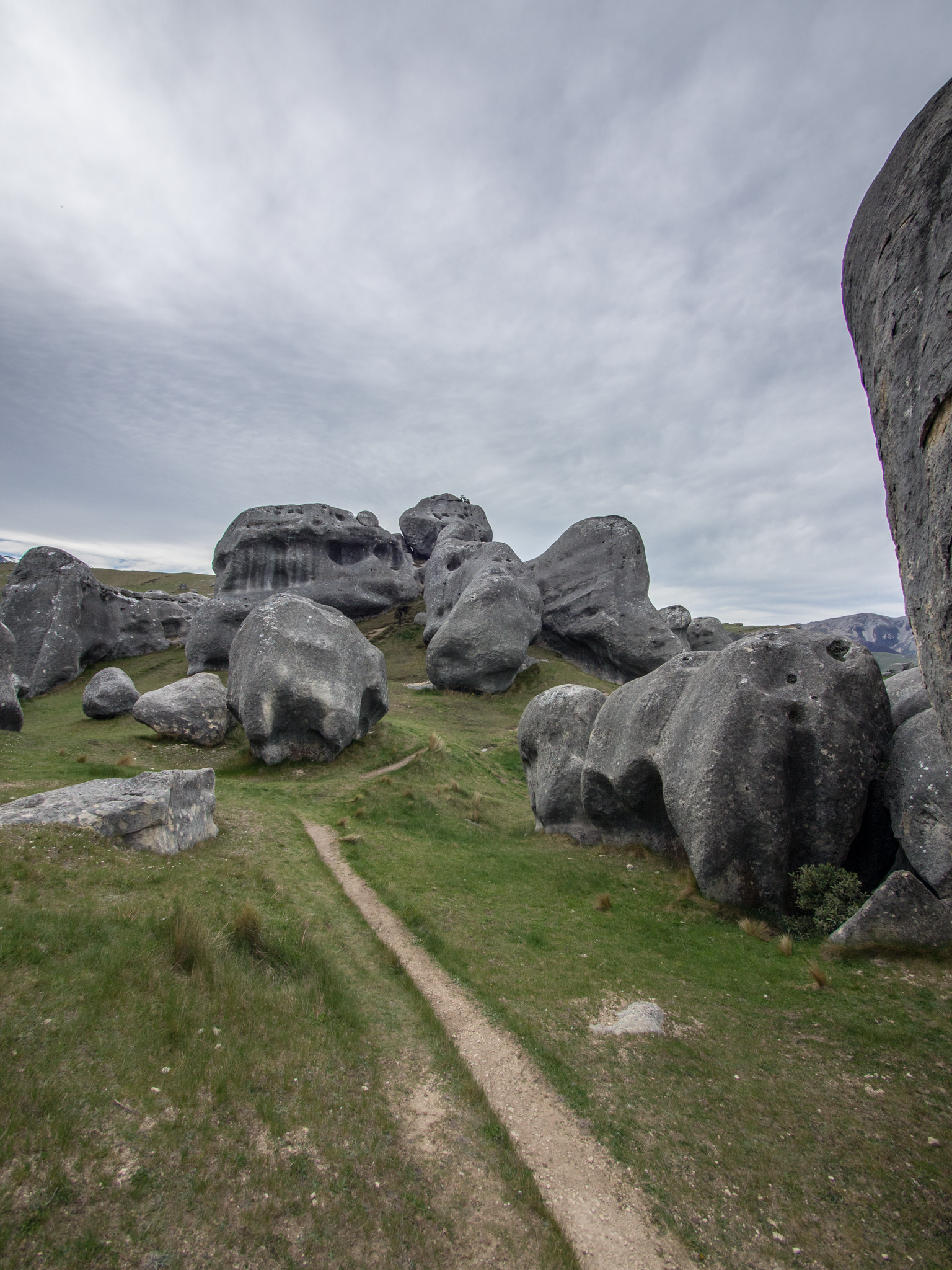 Olympus OM-D E-M5 + Panasonic Lumix G Vario 7-14mm F4 ASPH sample photo. Castle hill, canterbury photography