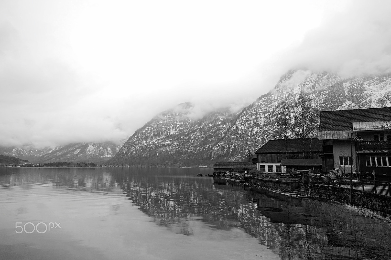 Sony a7R + Sony E 10-18mm F4 OSS sample photo. Hallstatt, austria.jpeg photography
