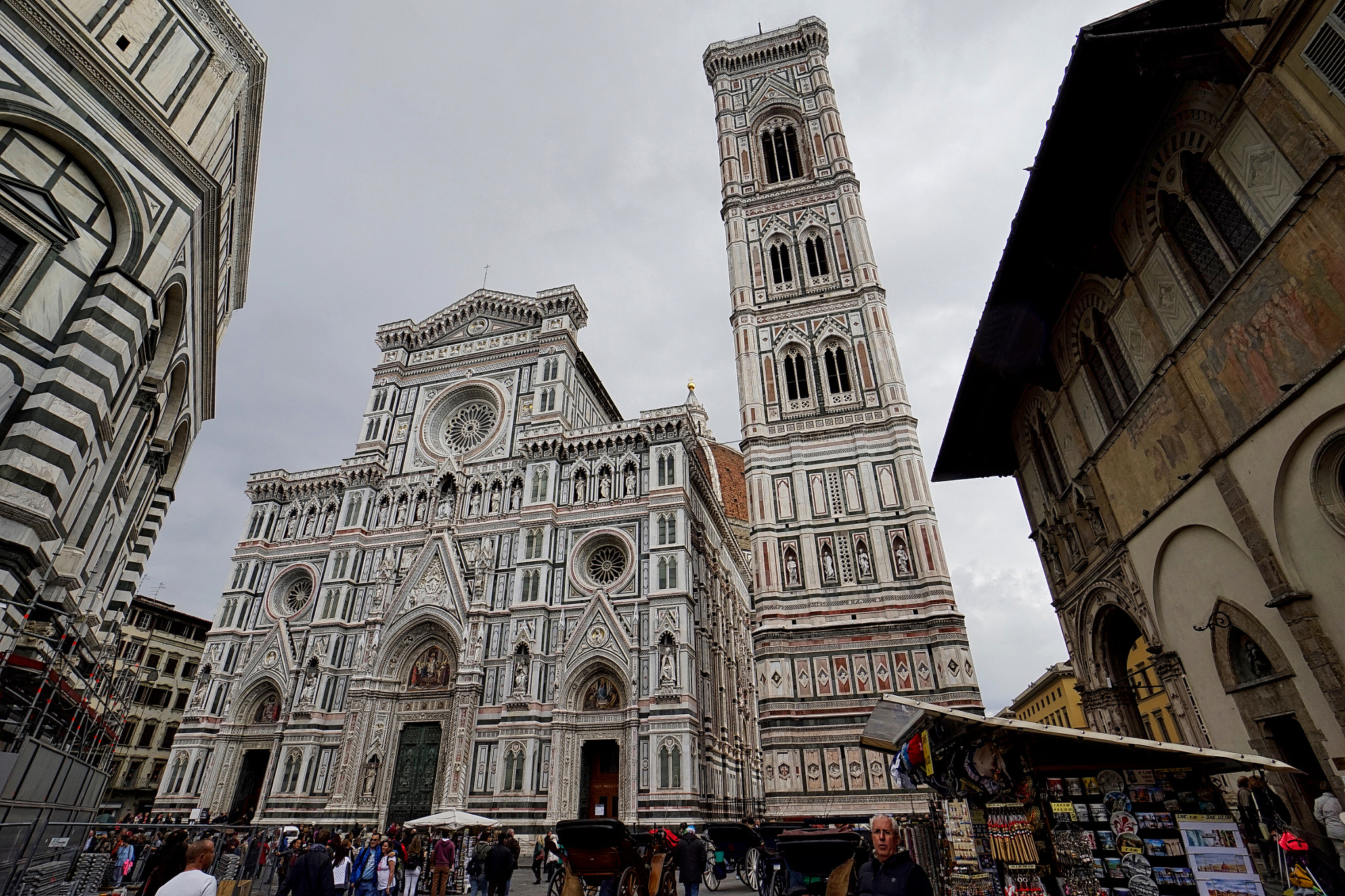 Sony E 10-18mm F4 OSS sample photo. Duomo di firenze, italy.jpeg photography