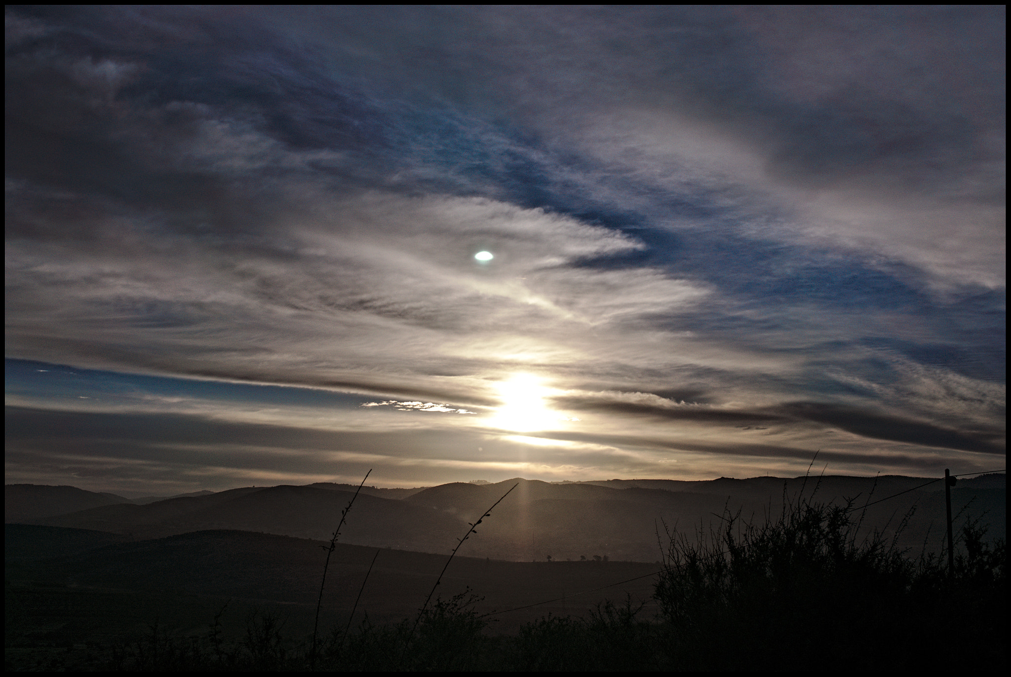 Sony Alpha NEX-5N + Sigma 30mm F2.8 EX DN sample photo. Windy photography