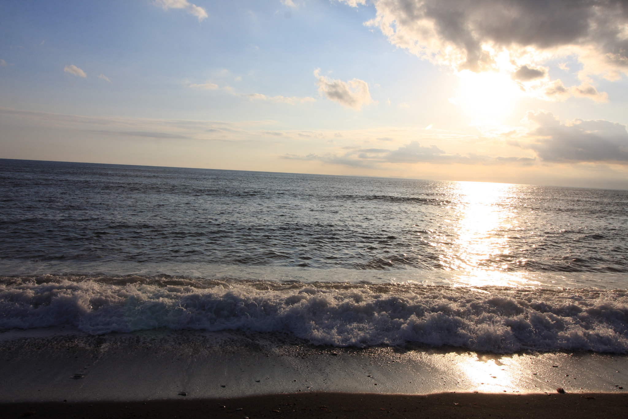 Canon EF-S 10-18mm F4.5–5.6 IS STM sample photo. Landscapes, food and others at izu oshima photography