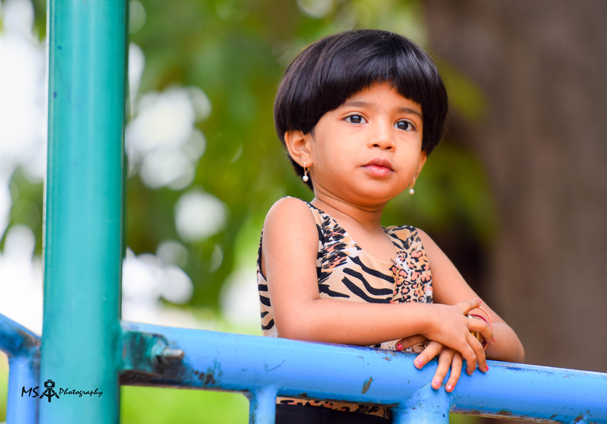 Nikon AF-S Nikkor 70-200mm F2.8G ED VR II sample photo. Candid photography
