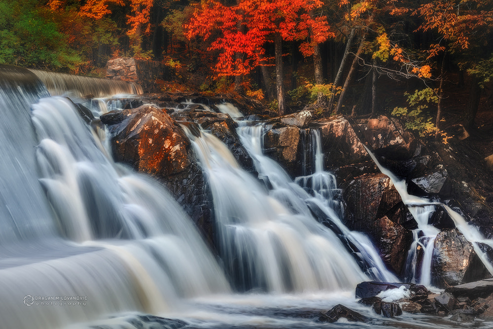Sony ILCA-77M2 + Tamron AF 28-105mm F4-5.6 [IF] sample photo. Waterfall in the autumn morning photography