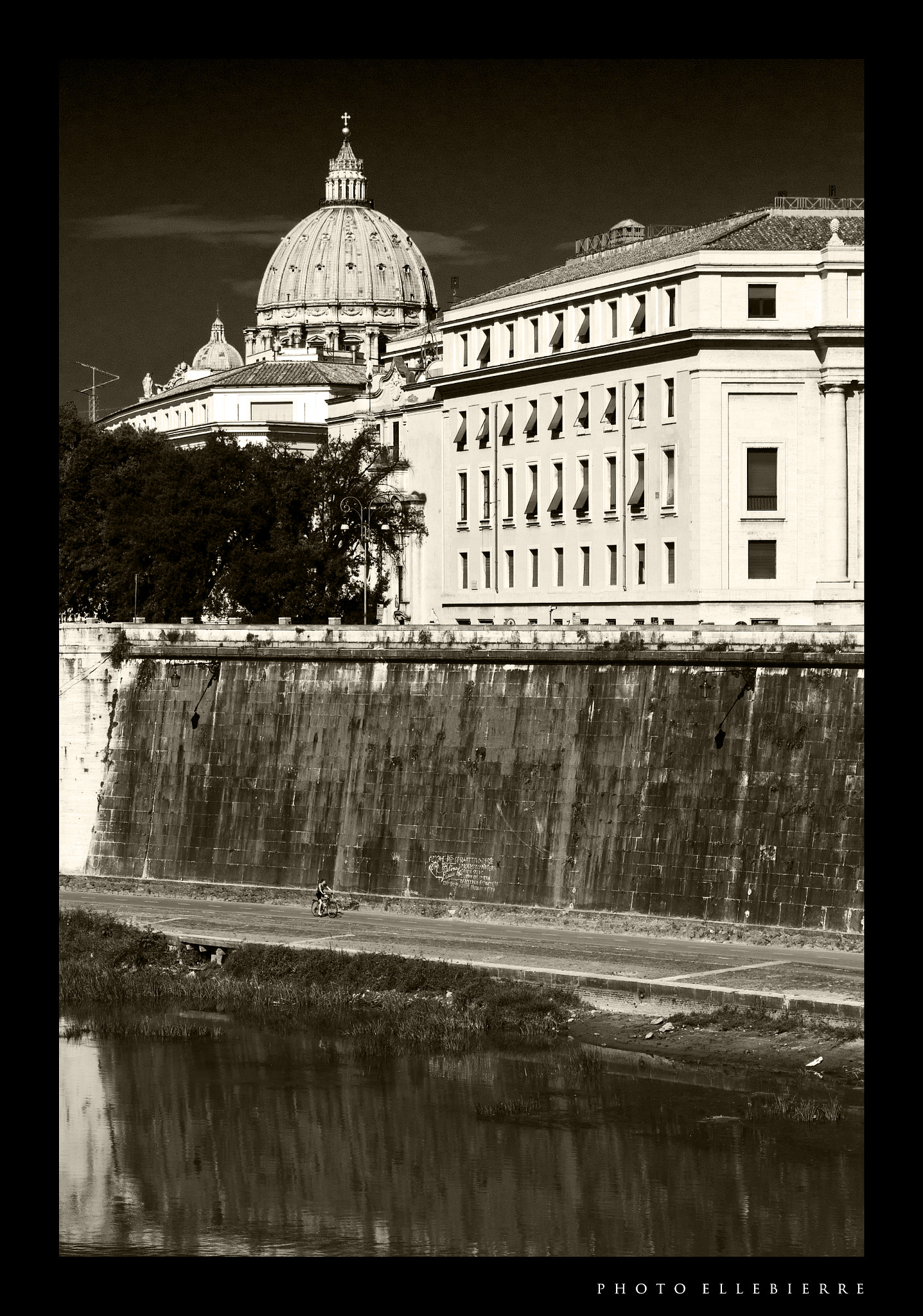 Sigma 18-125mm F3.8-5.6 DC OS HSM sample photo. Rome - saint peter's basilica photography
