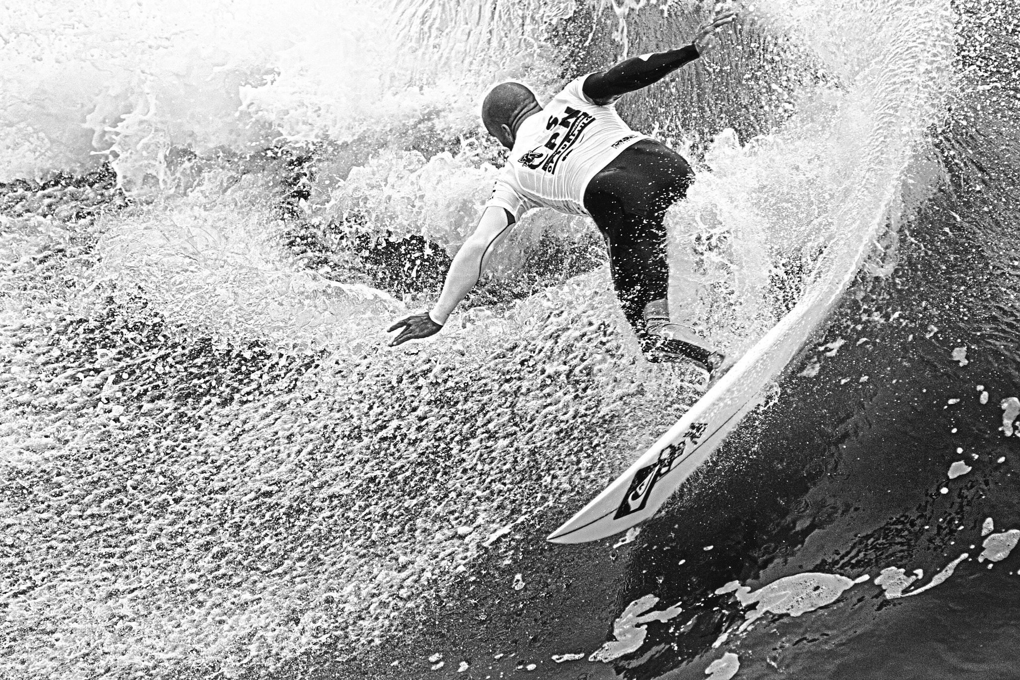 Canon EOS 400D (EOS Digital Rebel XTi / EOS Kiss Digital X) sample photo. Professional sufer kelly slater at us open of surf photography