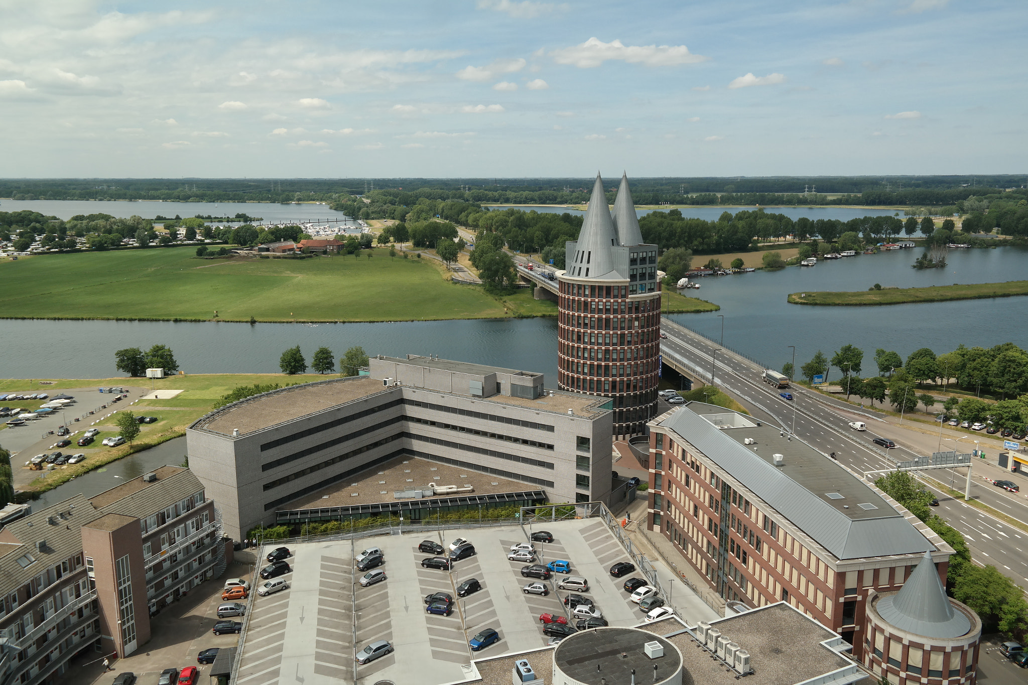 Samsung NX30 + NX 18-55mm F3.5-5.6 sample photo. Roermond photography
