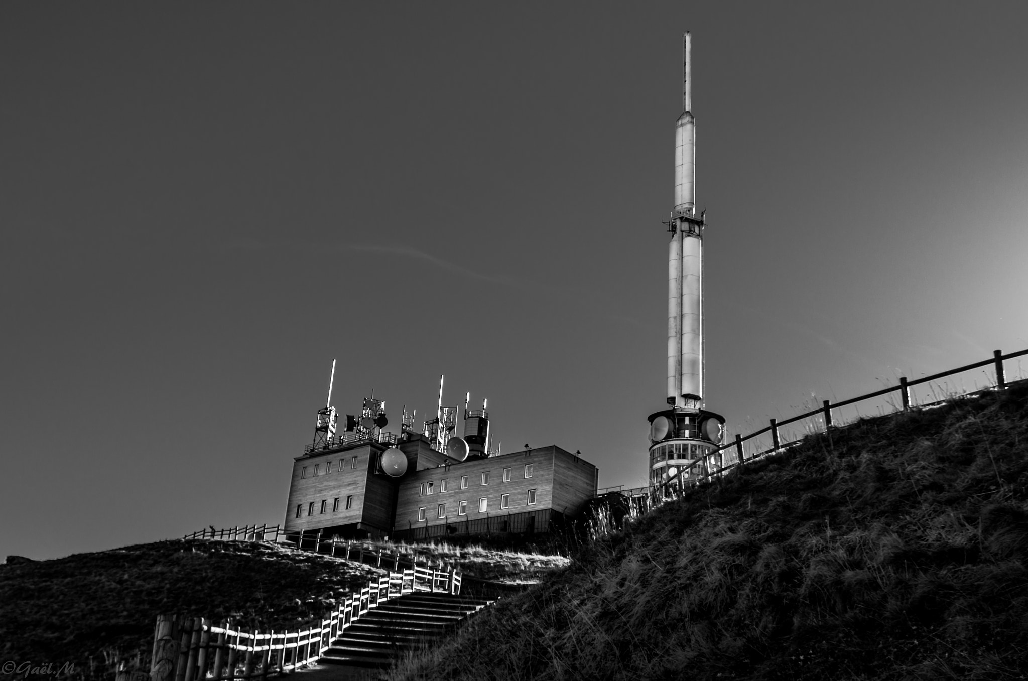 Pentax K-5 IIs sample photo. Communication tower photography