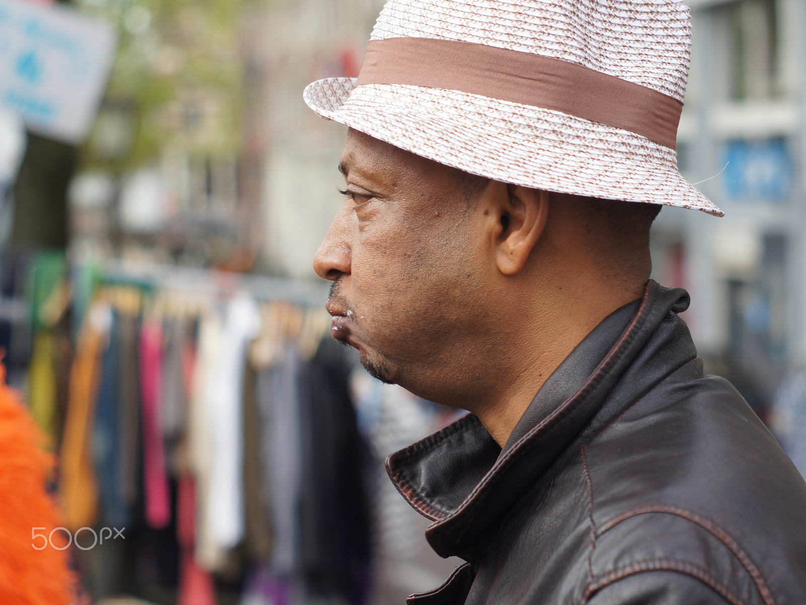 Sony SLT-A55 (SLT-A55V) + Minolta AF 50mm F1.7 sample photo. Street vendor in amsterdam photography