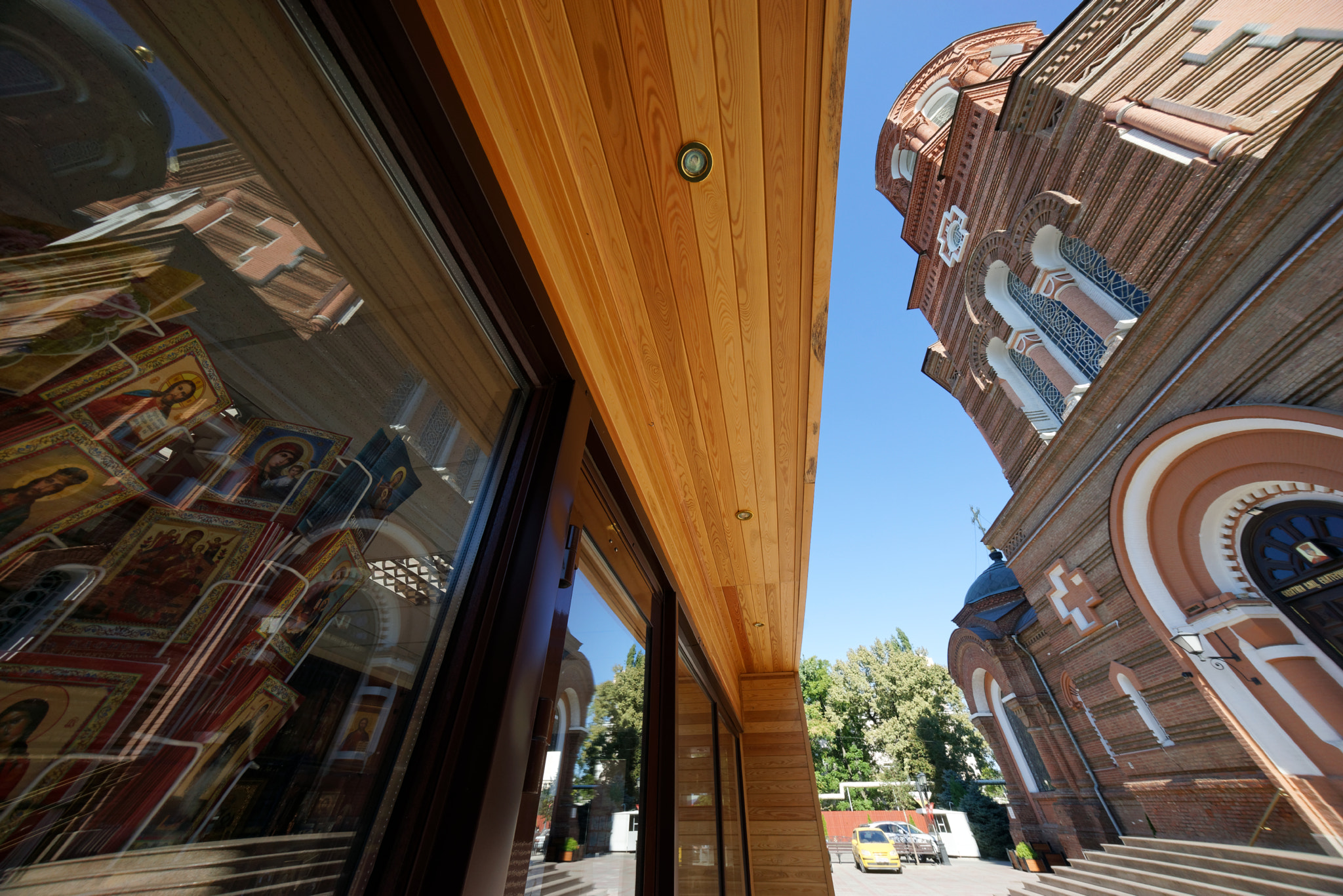 Sony E 10-18mm F4 OSS sample photo. Kakotkin com photography